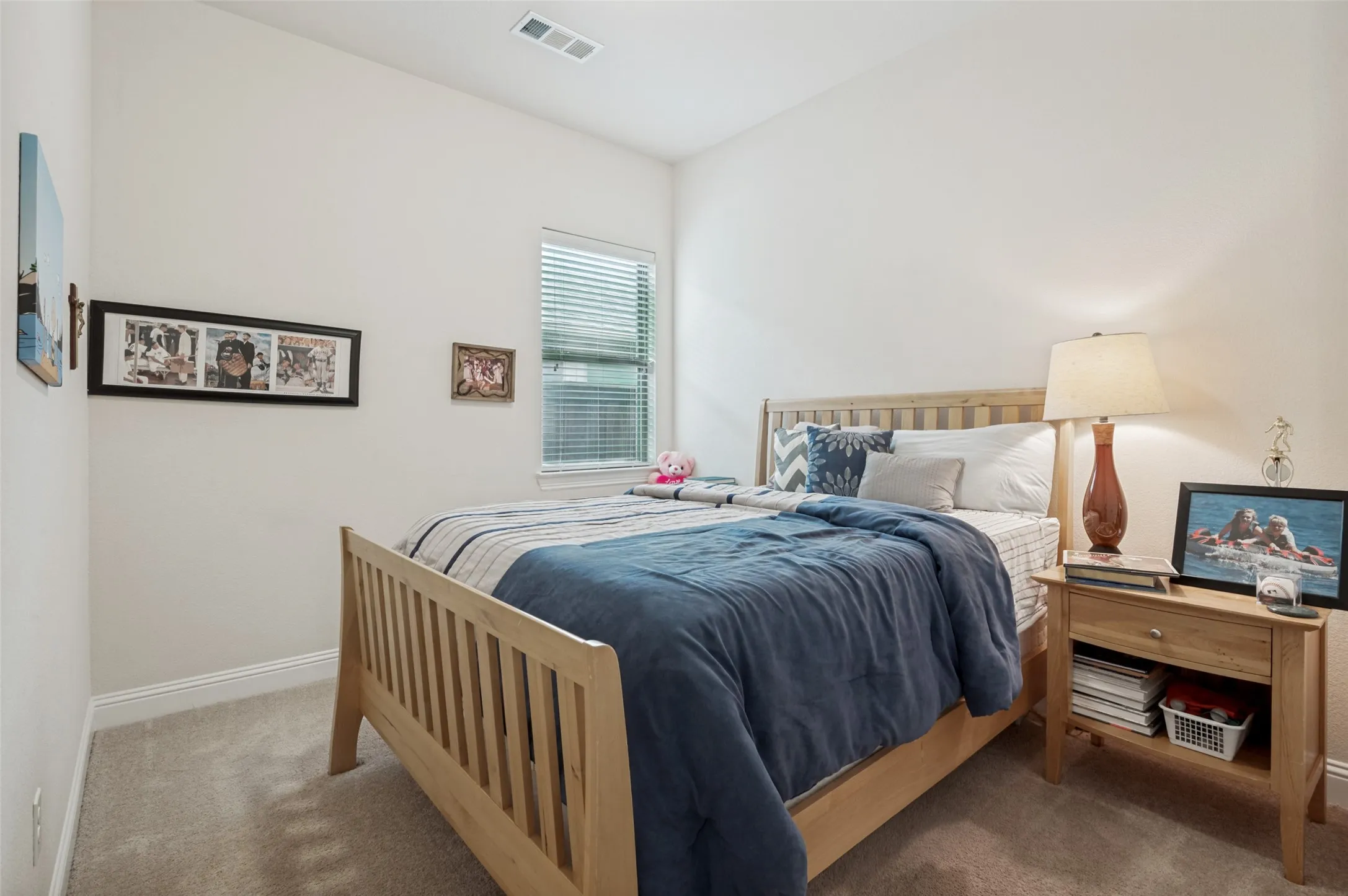 Single Family Residence For Sale in Johnson County , 2810 Green Circle Drive, Mansfield, Texas 76063, 3 Bedroom, 2 Bathroom, 2 Garage spaces, 2,092 Sqft, built in 2017, mls#21324862, Real Estate Agent in Mansfield, Homes For Sale in Johnson county, Homes For Sale in Mansfield, Realtor in Mansfield Texas, Real Estate Brokerage Independent Realty Texas, Luminita Cordes Realtor