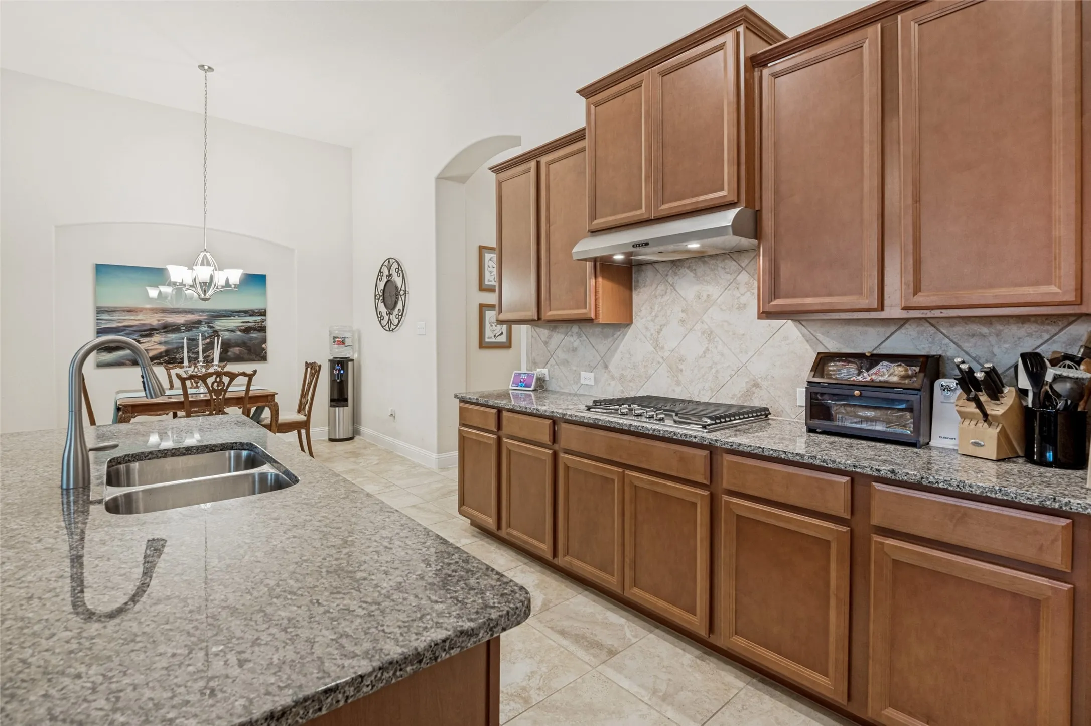 Single Family Residence For Sale in Johnson County , 2810 Green Circle Drive, Mansfield, Texas 76063, 3 Bedroom, 2 Bathroom, 2 Garage spaces, 2,092 Sqft, built in 2017, mls#21324862, Real Estate Agent in Mansfield, Homes For Sale in Johnson county, Homes For Sale in Mansfield, Realtor in Mansfield Texas, Real Estate Brokerage Independent Realty Texas, Luminita Cordes Realtor