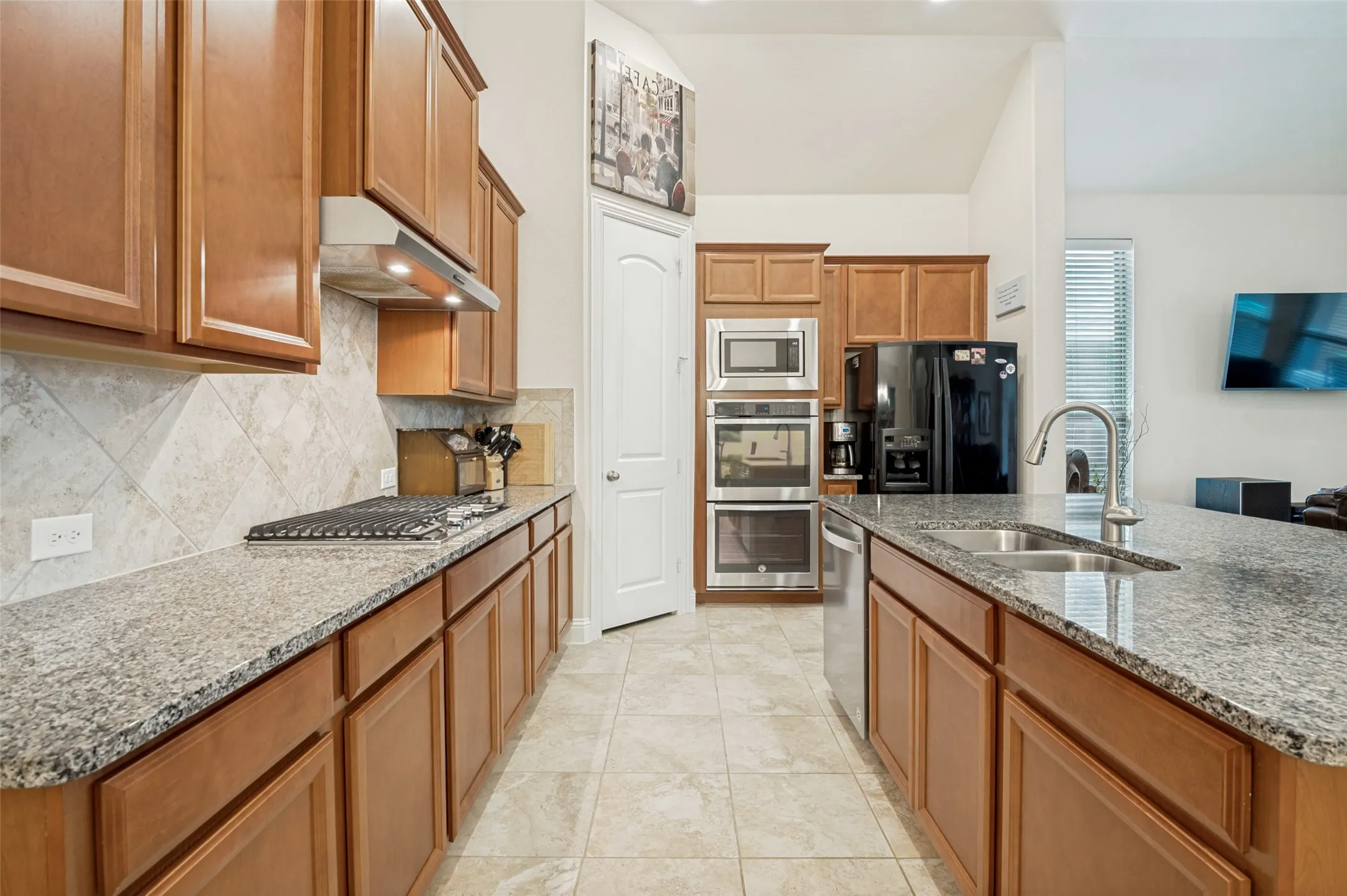 Single Family Residence For Sale in Johnson County , 2810 Green Circle Drive, Mansfield, Texas 76063, 3 Bedroom, 2 Bathroom, 2 Garage spaces, 2,092 Sqft, built in 2017, mls#21324862, Real Estate Agent in Mansfield, Homes For Sale in Johnson county, Homes For Sale in Mansfield, Realtor in Mansfield Texas, Real Estate Brokerage Independent Realty Texas, Luminita Cordes Realtor