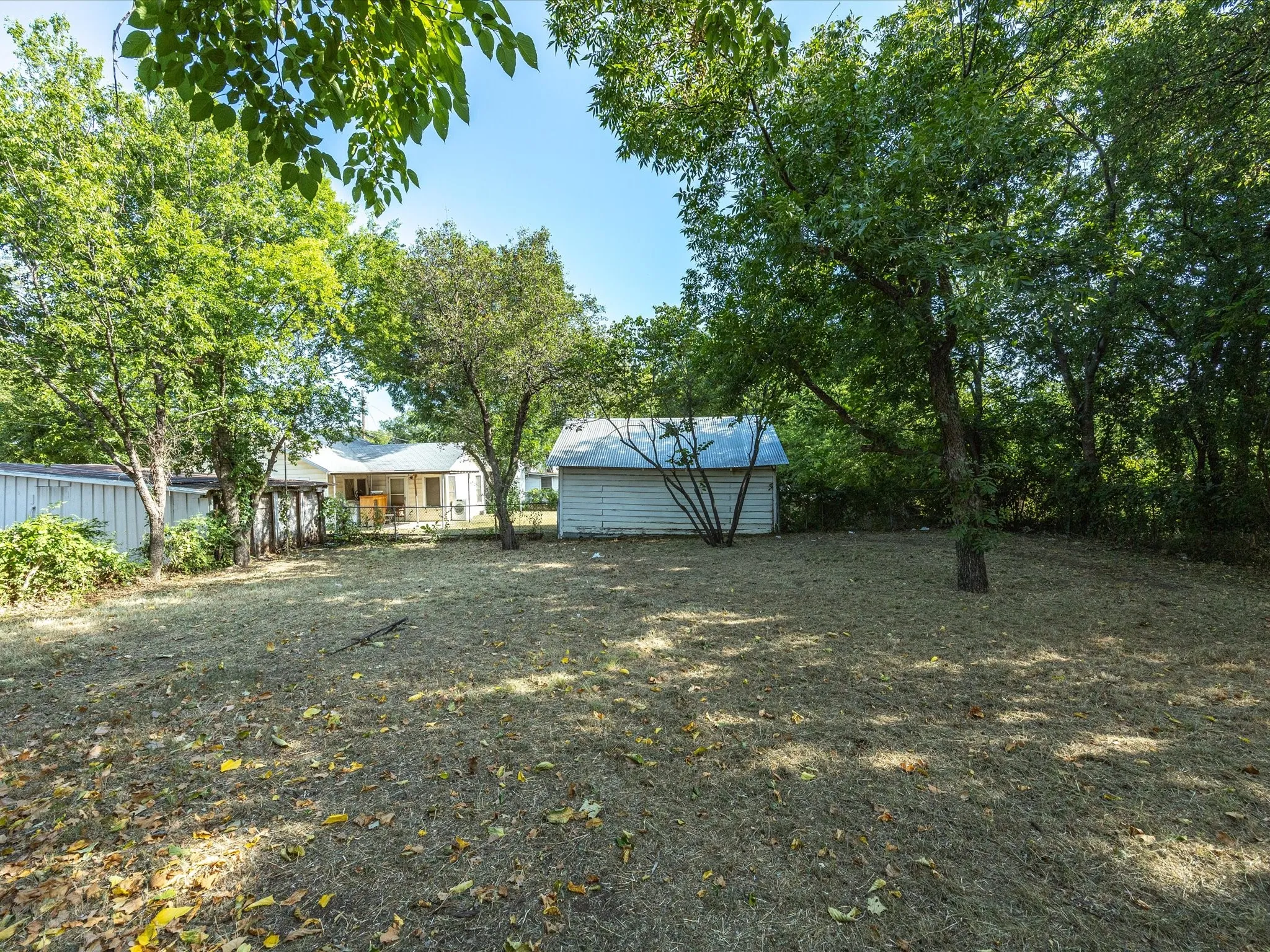 Single Family Residence For Sale in Jack County , 630 W Thompson Street, Jacksboro, Texas 76458, 2 Bedroom, 1 Bathroom, Garage spaces, 1,008 Sqft, built in 1930, mls#21330773, Real Estate Agent in Jacksboro, Homes For Sale in Jack county, Homes For Sale in Jacksboro, Realtor in Jacksboro Texas, Real Estate Brokerage Independent Realty Texas, Luminita Cordes Realtor