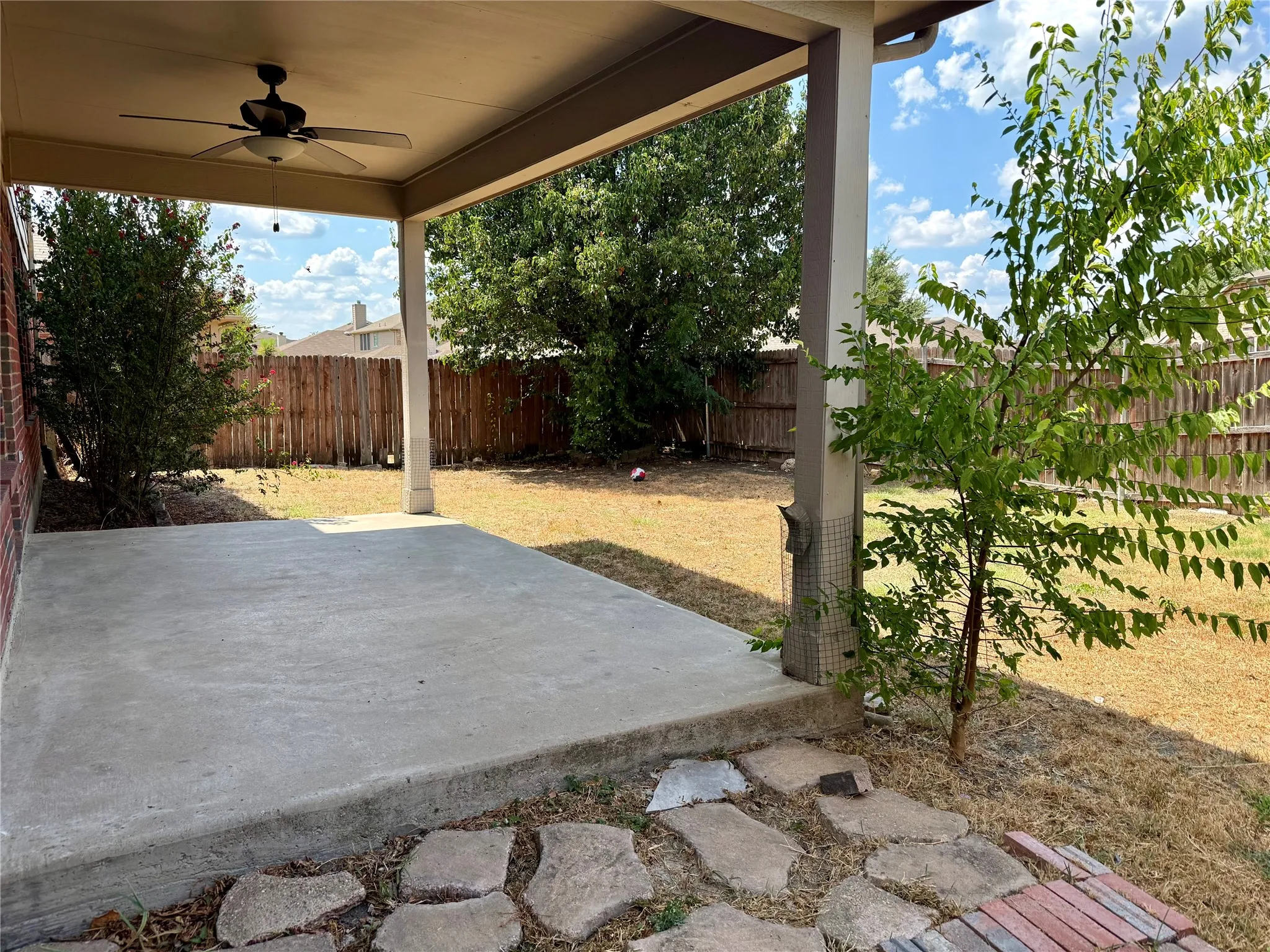Single Family Residence For Sale in Kaufman County , 1024 Grimes Drive, Forney, Texas 75126, 4 Bedroom, 3 Bathroom, 2 Garage spaces, 3,040 Sqft, built in 2005, mls#21333346, Real Estate Agent in Forney, Homes For Sale in Kaufman county, Homes For Sale in Forney, Realtor in Forney Texas, Real Estate Brokerage Independent Realty Texas, Luminita Cordes Realtor