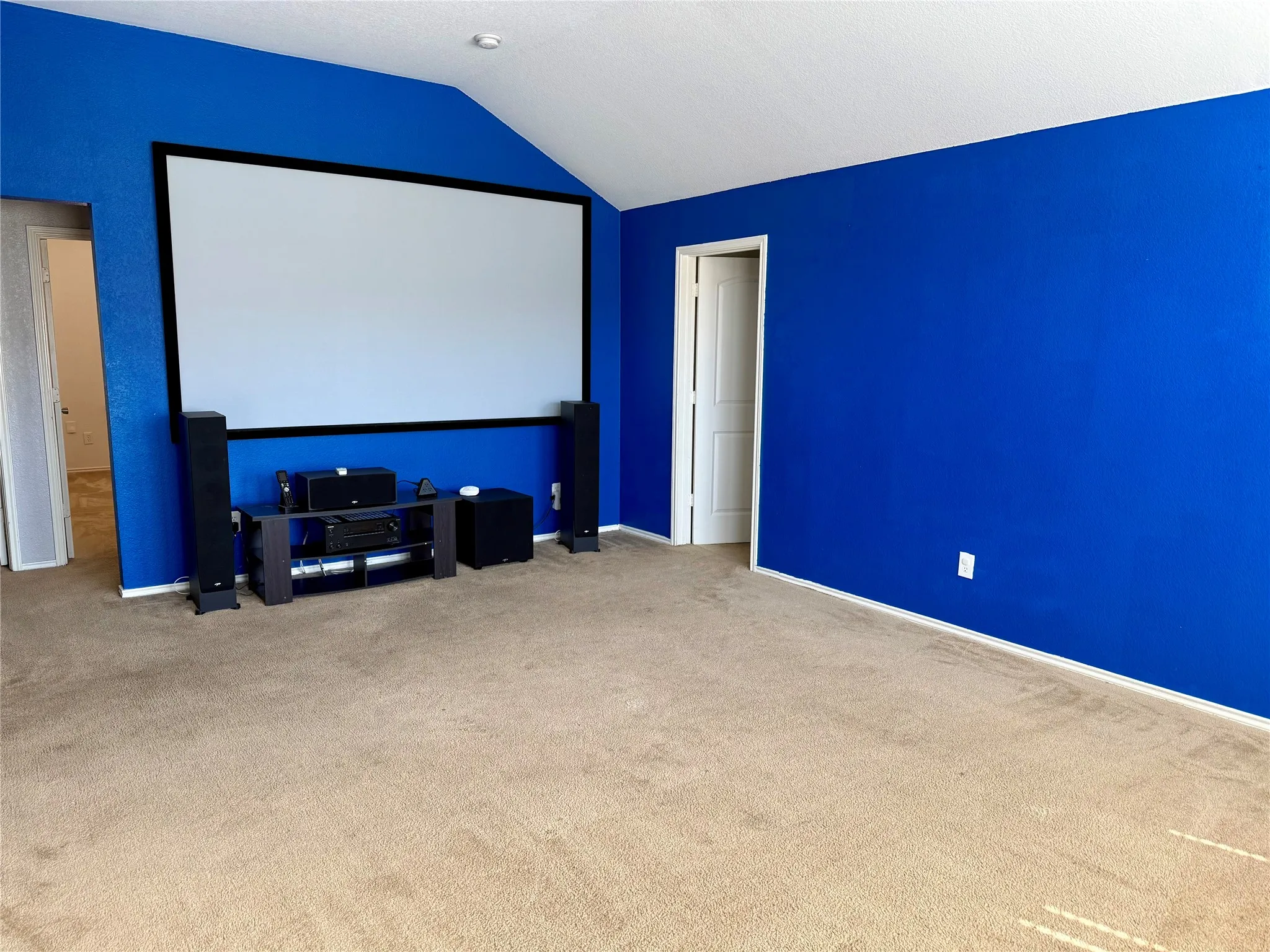 Single Family Residence For Sale in Kaufman County , 1024 Grimes Drive, Forney, Texas 75126, 4 Bedroom, 3 Bathroom, 2 Garage spaces, 3,040 Sqft, built in 2005, mls#21333346, Real Estate Agent in Forney, Homes For Sale in Kaufman county, Homes For Sale in Forney, Realtor in Forney Texas, Real Estate Brokerage Independent Realty Texas, Luminita Cordes Realtor
