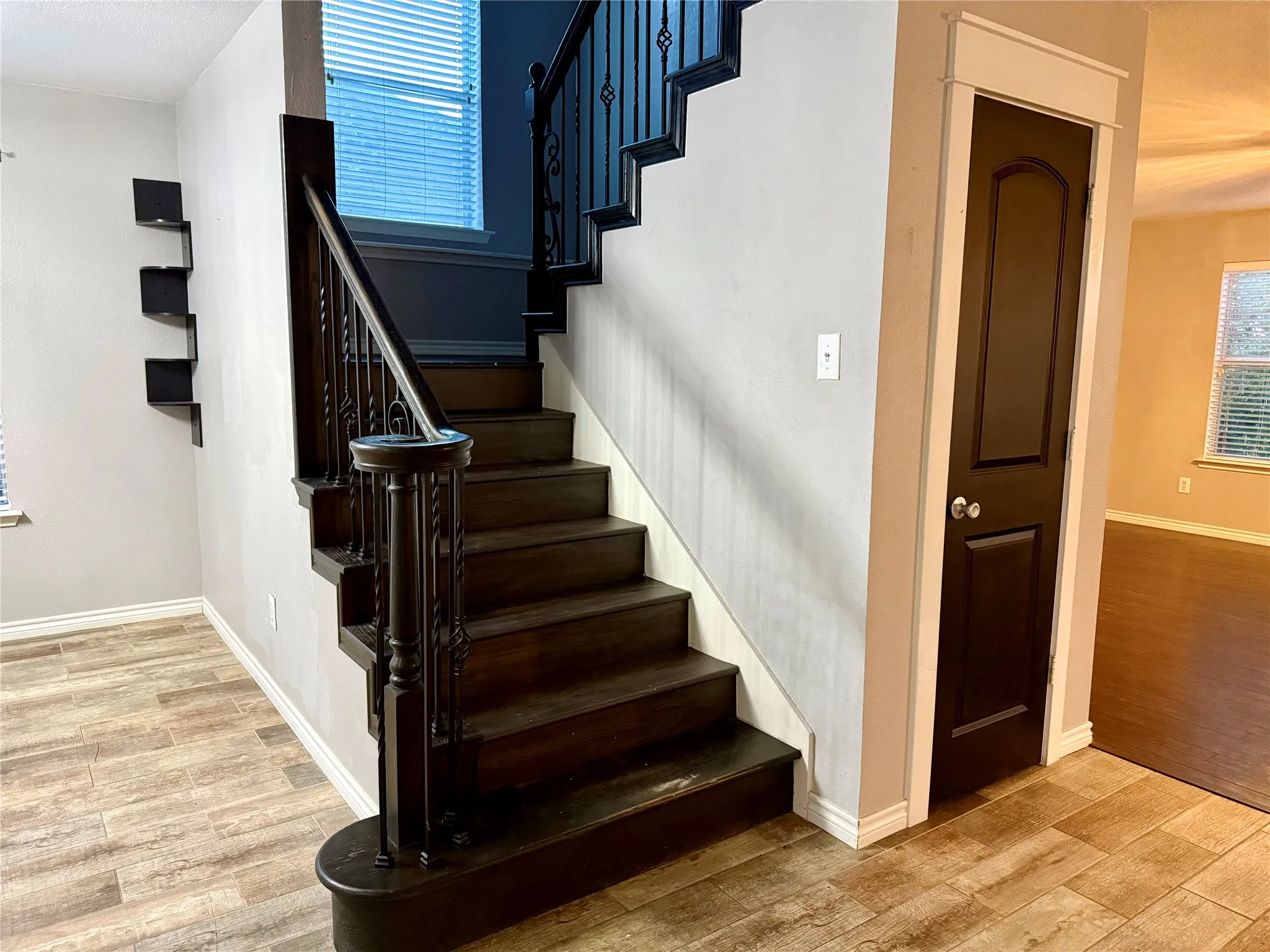 Single Family Residence For Sale in Kaufman County , 1024 Grimes Drive, Forney, Texas 75126, 4 Bedroom, 3 Bathroom, 2 Garage spaces, 3,040 Sqft, built in 2005, mls#21333346, Real Estate Agent in Forney, Homes For Sale in Kaufman county, Homes For Sale in Forney, Realtor in Forney Texas, Real Estate Brokerage Independent Realty Texas, Luminita Cordes Realtor