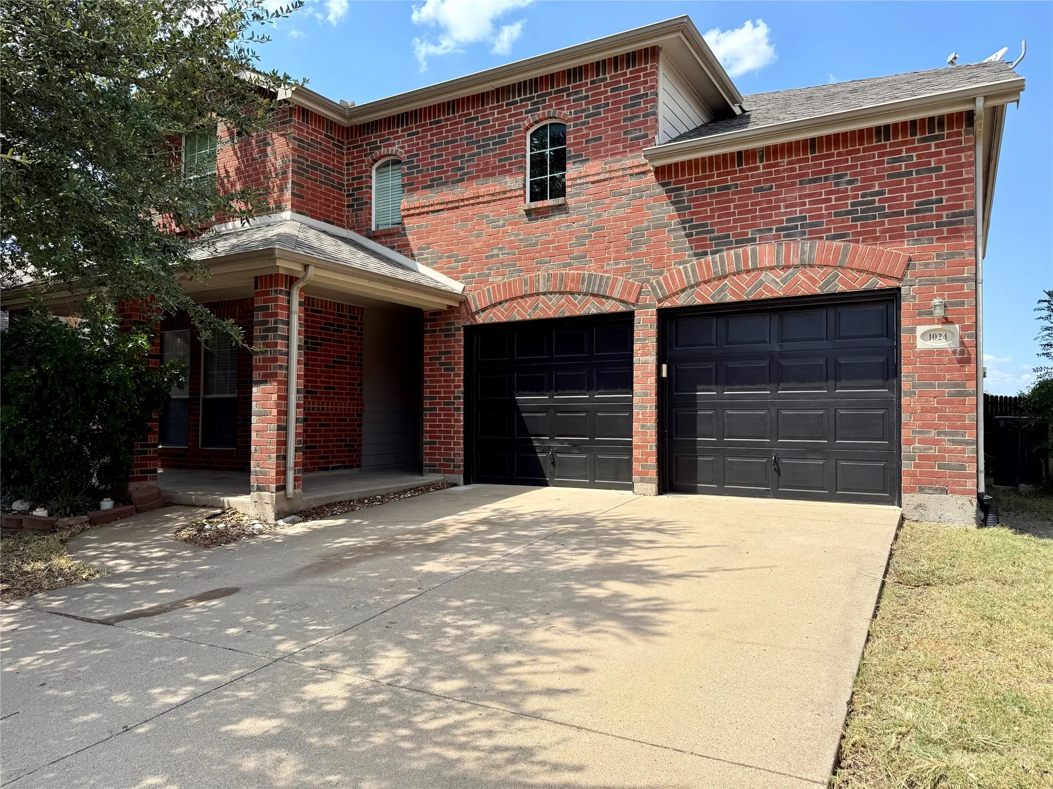 Single Family Residence For Sale in Kaufman County , 1024 Grimes Drive, Forney, Texas 75126, 4 Bedroom, 3 Bathroom, 2 Garage spaces, 3,040 Sqft, built in 2005, mls#21333346, Real Estate Agent in Forney, Homes For Sale in Kaufman county, Homes For Sale in Forney, Realtor in Forney Texas, Real Estate Brokerage Independent Realty Texas, Luminita Cordes Realtor