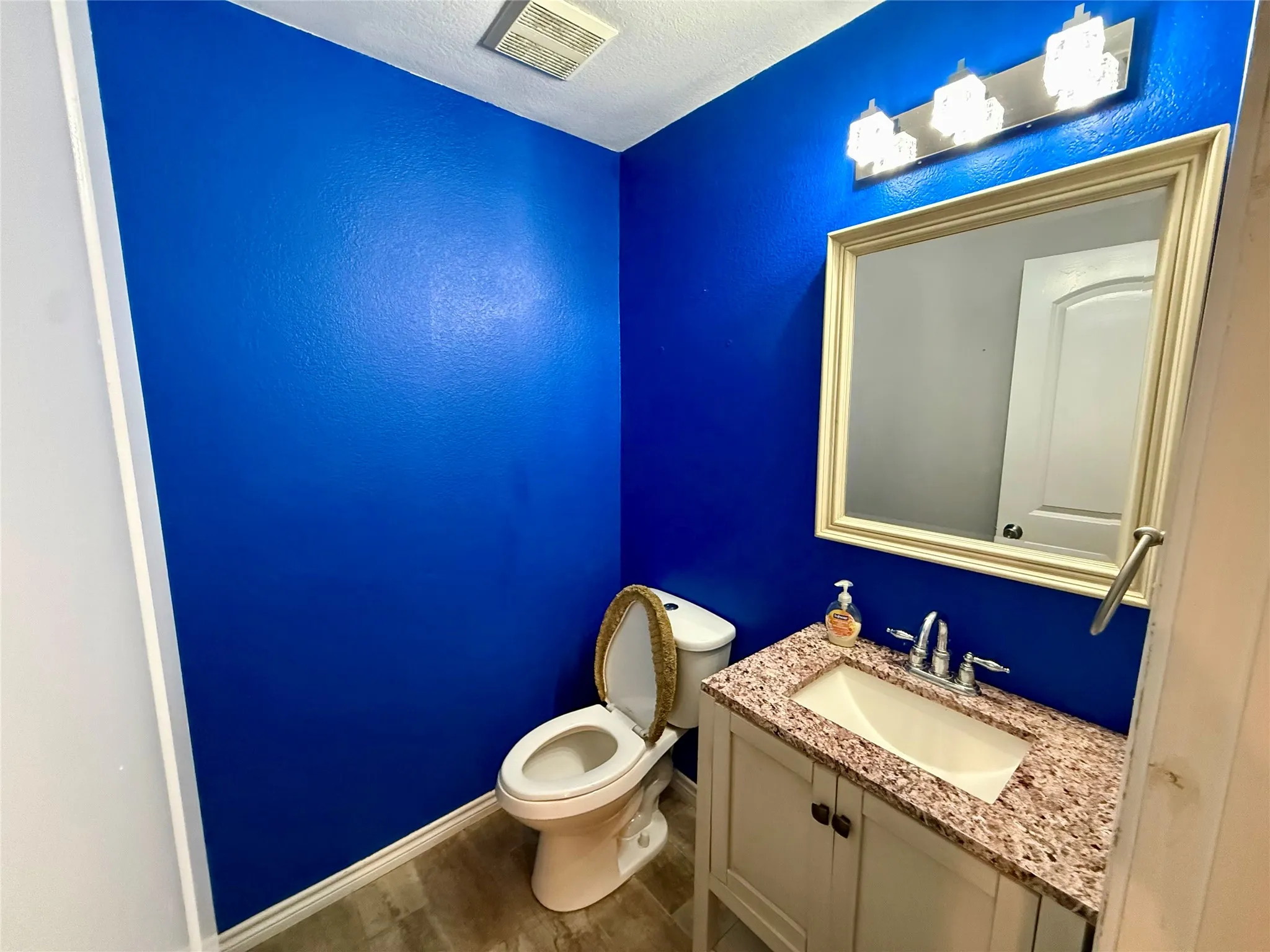 Single Family Residence For Sale in Kaufman County , 1024 Grimes Drive, Forney, Texas 75126, 4 Bedroom, 3 Bathroom, 2 Garage spaces, 3,040 Sqft, built in 2005, mls#21333346, Real Estate Agent in Forney, Homes For Sale in Kaufman county, Homes For Sale in Forney, Realtor in Forney Texas, Real Estate Brokerage Independent Realty Texas, Luminita Cordes Realtor