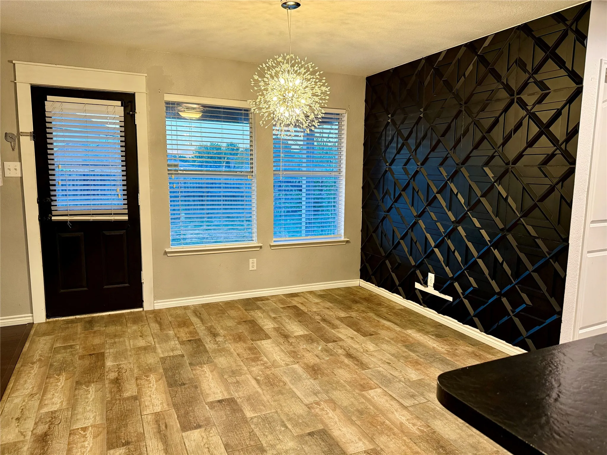 Single Family Residence For Sale in Kaufman County , 1024 Grimes Drive, Forney, Texas 75126, 4 Bedroom, 3 Bathroom, 2 Garage spaces, 3,040 Sqft, built in 2005, mls#21333346, Real Estate Agent in Forney, Homes For Sale in Kaufman county, Homes For Sale in Forney, Realtor in Forney Texas, Real Estate Brokerage Independent Realty Texas, Luminita Cordes Realtor
