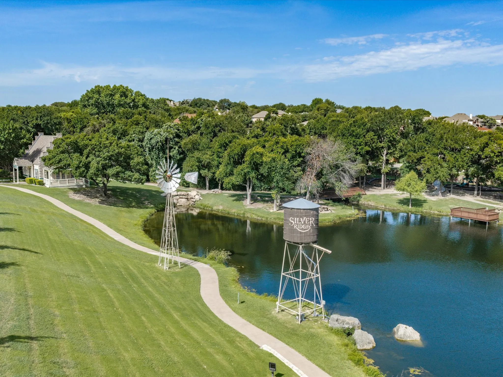 Single Family Residence For Sale in Tarrant County , 201 Coach House Circle, Fort Worth, Texas 76108, 4 Bedroom, 3 Bathroom, 2 Garage spaces, 2,895 Sqft, built in 1989, mls#21332629, Real Estate Agent in Fort Worth, Homes For Sale in Tarrant county, Homes For Sale in Fort Worth, Realtor in Fort Worth Texas, Real Estate Brokerage Independent Realty Texas, Luminita Cordes Realtor