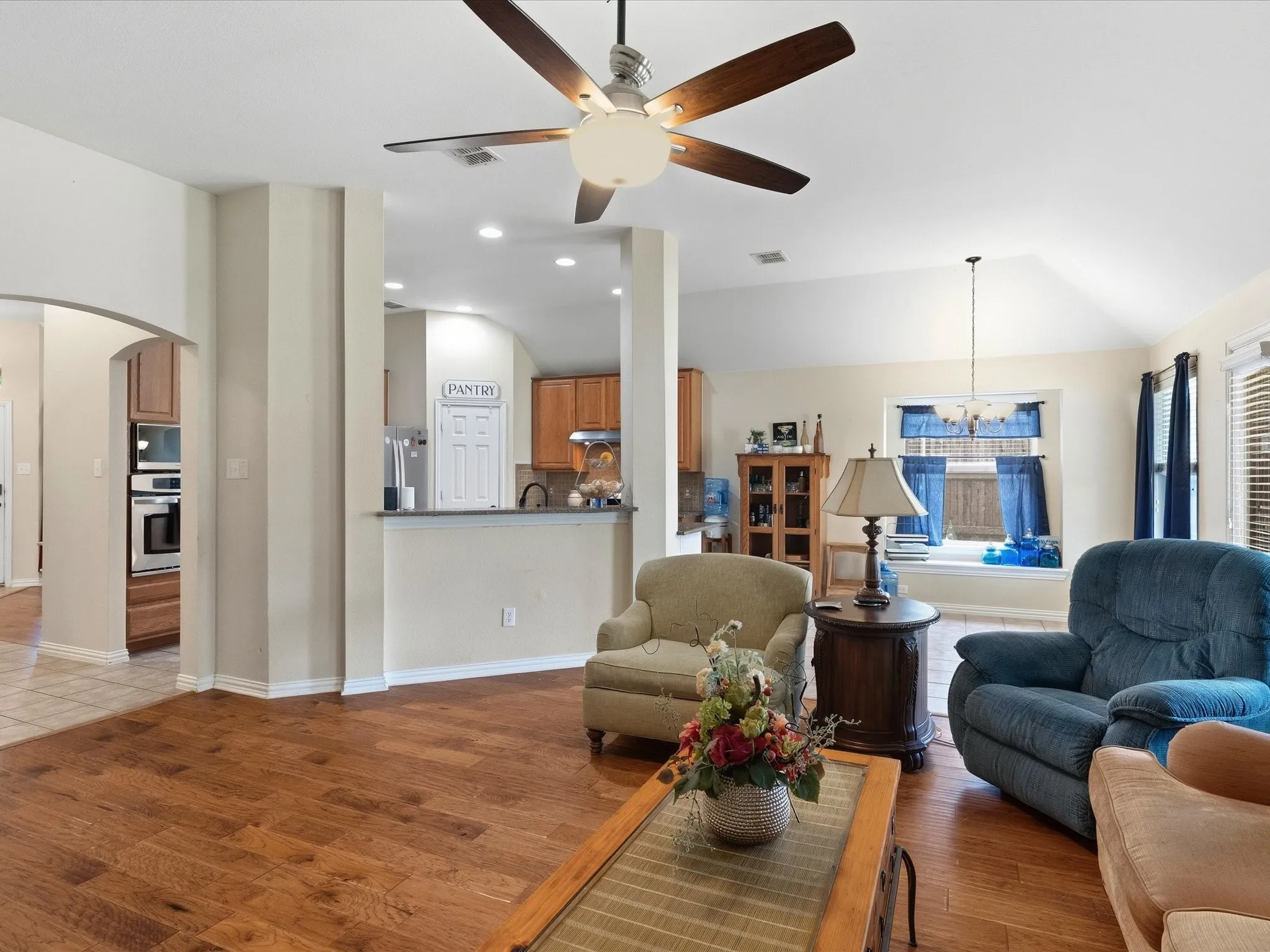 Single Family Residence For Sale in Dallas County , 4601 Carlton Drive, Garland, Texas 75043, 4 Bedroom, 2 Bathroom, 2 Garage spaces, 2,363 Sqft, built in 2002, mls#21332737, Real Estate Agent in Garland, Homes For Sale in Dallas county, Homes For Sale in Garland, Realtor in Garland Texas, Real Estate Brokerage Independent Realty Texas, Luminita Cordes Realtor