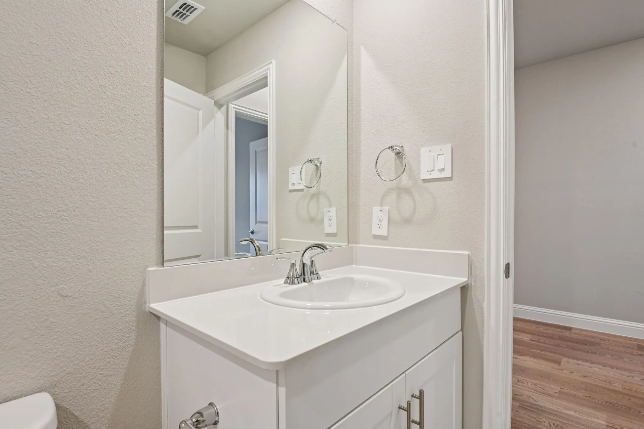 Photo is not of the actual home, but is an inspirational photo of builder’s model home and may depict options, furnishings, and/or decorator features that are not included.
