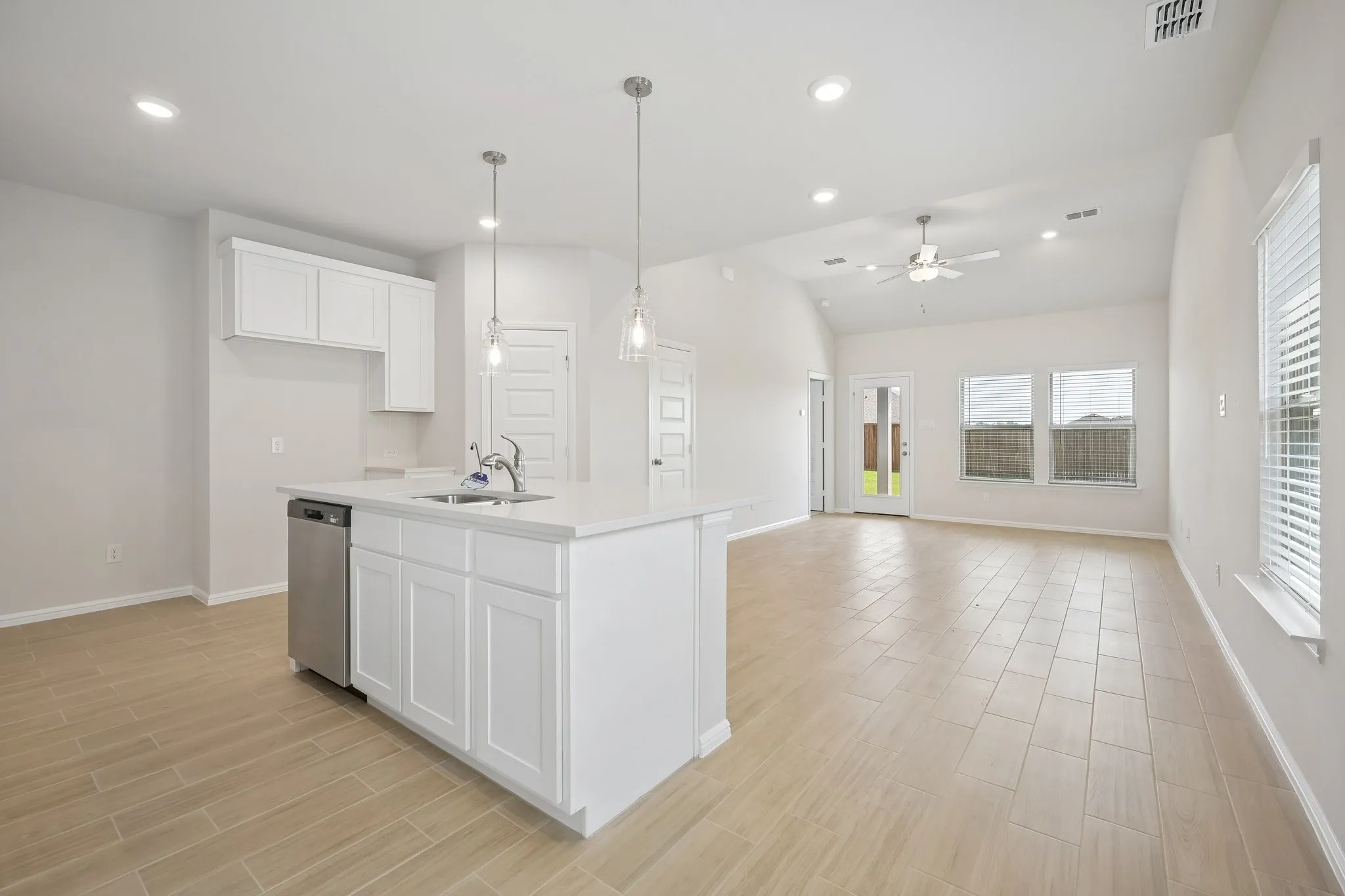 Single Family Residence For Sale in Grayson County , 1265 Wild Cherry Way, Van Alstyne, Texas 75495, 4 Bedroom, 3 Bathroom, 2 Garage spaces, 2,155 Sqft, built in 2026, mls#21313188, Real Estate Agent in Van Alstyne, Homes For Sale in Grayson county, Homes For Sale in Van Alstyne, Realtor in Van Alstyne Texas, Real Estate Brokerage Independent Realty Texas, Luminita Cordes Realtor