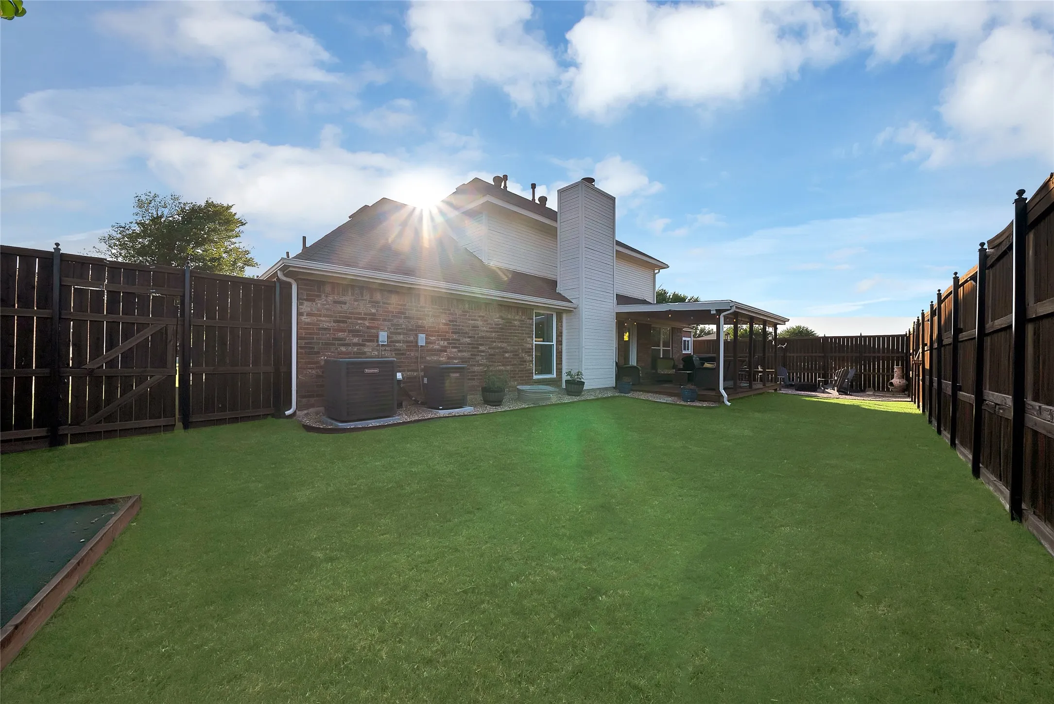 Single Family Residence For Sale in Denton County , 2210 Evergreen Cove, Corinth, Texas 76208, 3 Bedroom, 3 Bathroom, 2 Garage spaces, 2,344 Sqft, built in 2004, mls#21332090, Real Estate Agent in Corinth, Homes For Sale in Denton county, Homes For Sale in Corinth, Realtor in Corinth Texas, Real Estate Brokerage Independent Realty Texas, Luminita Cordes Realtor