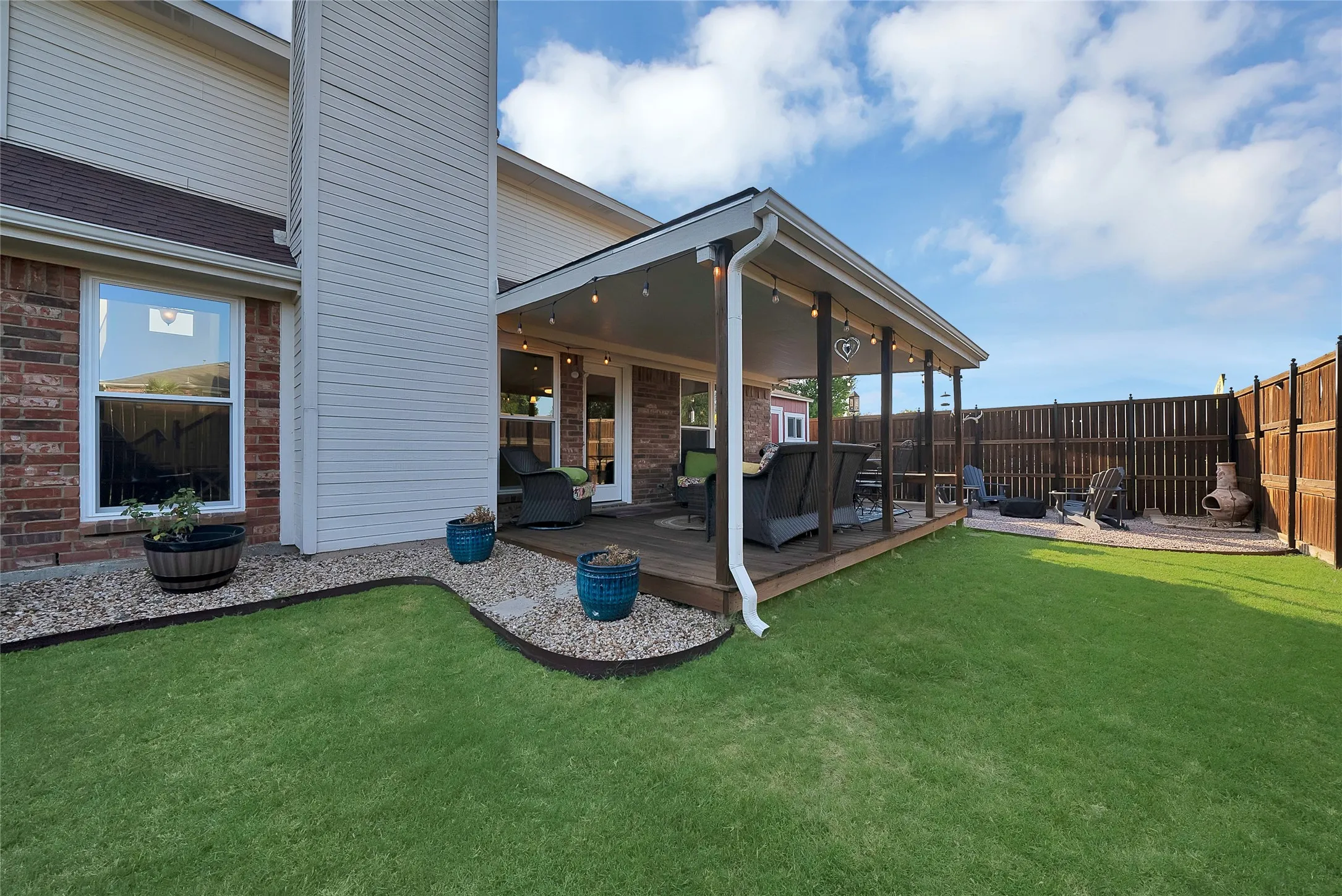 Single Family Residence For Sale in Denton County , 2210 Evergreen Cove, Corinth, Texas 76208, 3 Bedroom, 3 Bathroom, 2 Garage spaces, 2,344 Sqft, built in 2004, mls#21332090, Real Estate Agent in Corinth, Homes For Sale in Denton county, Homes For Sale in Corinth, Realtor in Corinth Texas, Real Estate Brokerage Independent Realty Texas, Luminita Cordes Realtor