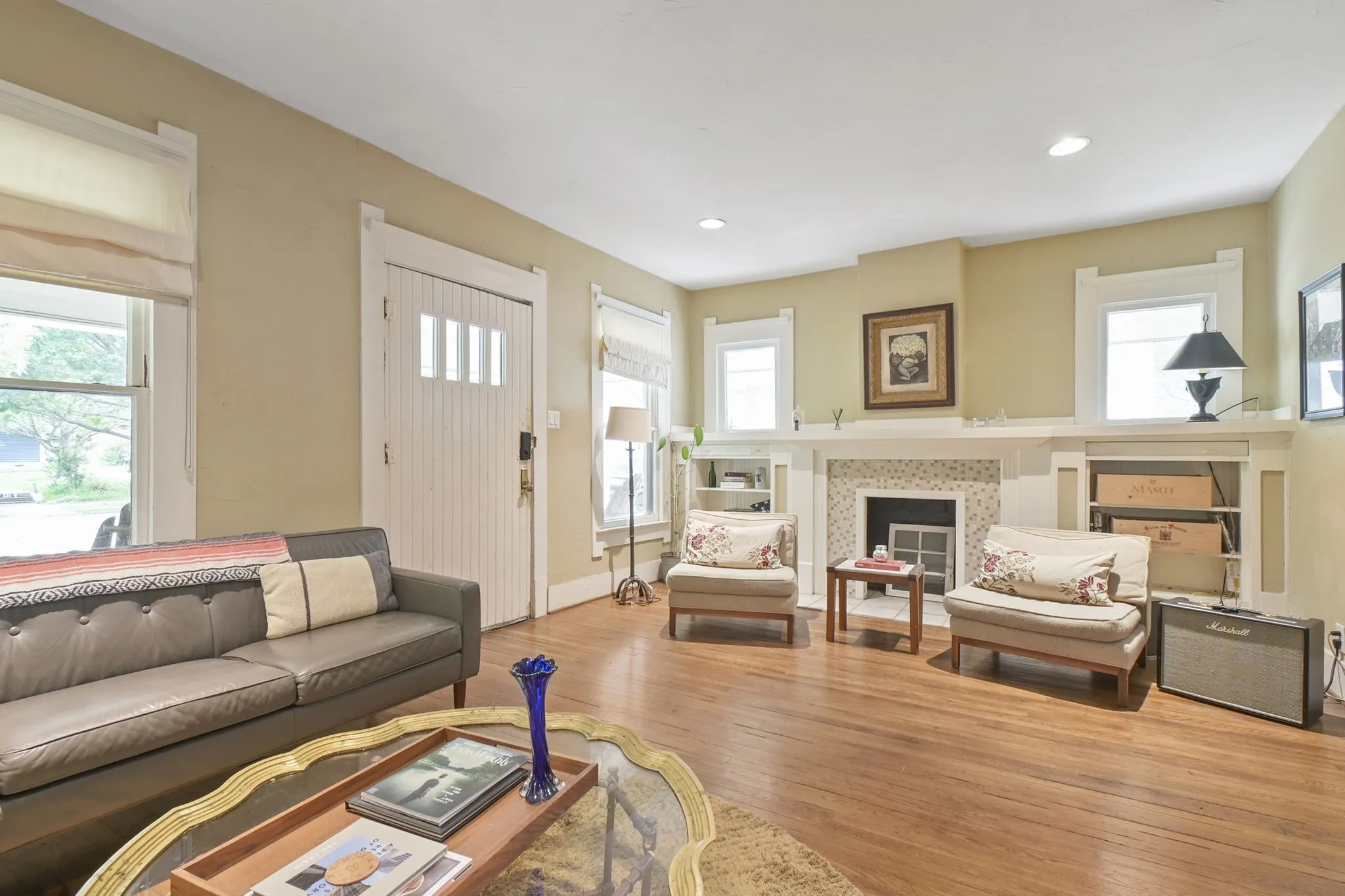 Single Family Residence For Sale in Dallas County , 218 N Rosemont Avenue, Dallas, Texas 75208, 3 Bedroom, 2 Bathroom, Garage spaces, 1,921 Sqft, built in 1925, mls#21333396, Real Estate Agent in Dallas, Homes For Sale in Dallas county, Homes For Sale in Dallas, Realtor in Dallas Texas, Real Estate Brokerage Independent Realty Texas, Luminita Cordes Realtor