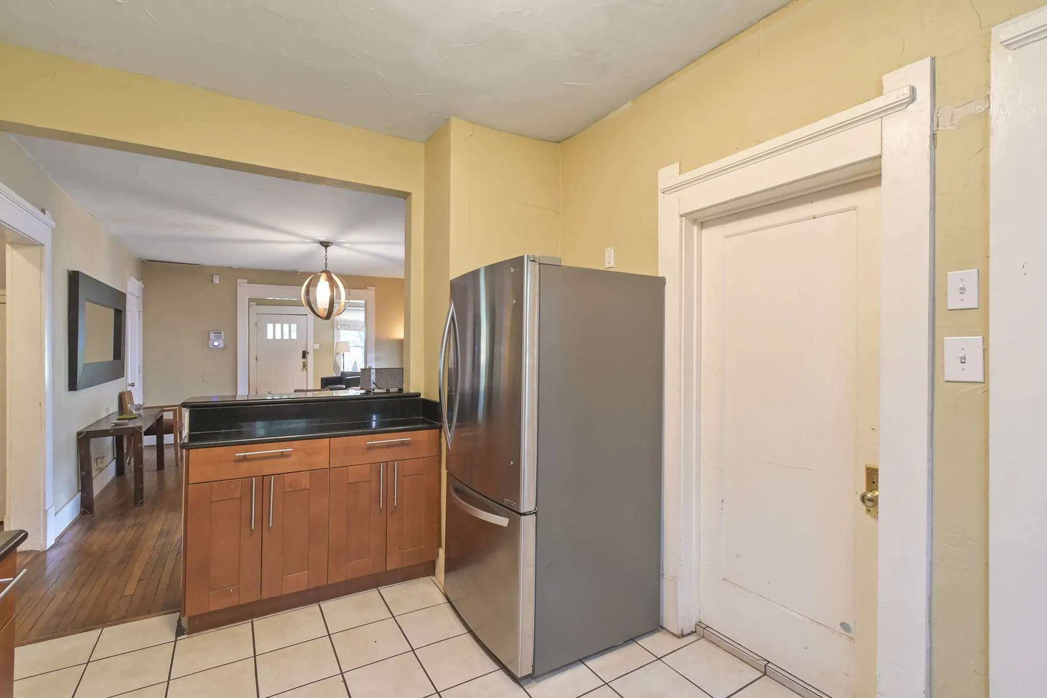 Single Family Residence For Sale in Dallas County , 218 N Rosemont Avenue, Dallas, Texas 75208, 3 Bedroom, 2 Bathroom, Garage spaces, 1,921 Sqft, built in 1925, mls#21333396, Real Estate Agent in Dallas, Homes For Sale in Dallas county, Homes For Sale in Dallas, Realtor in Dallas Texas, Real Estate Brokerage Independent Realty Texas, Luminita Cordes Realtor