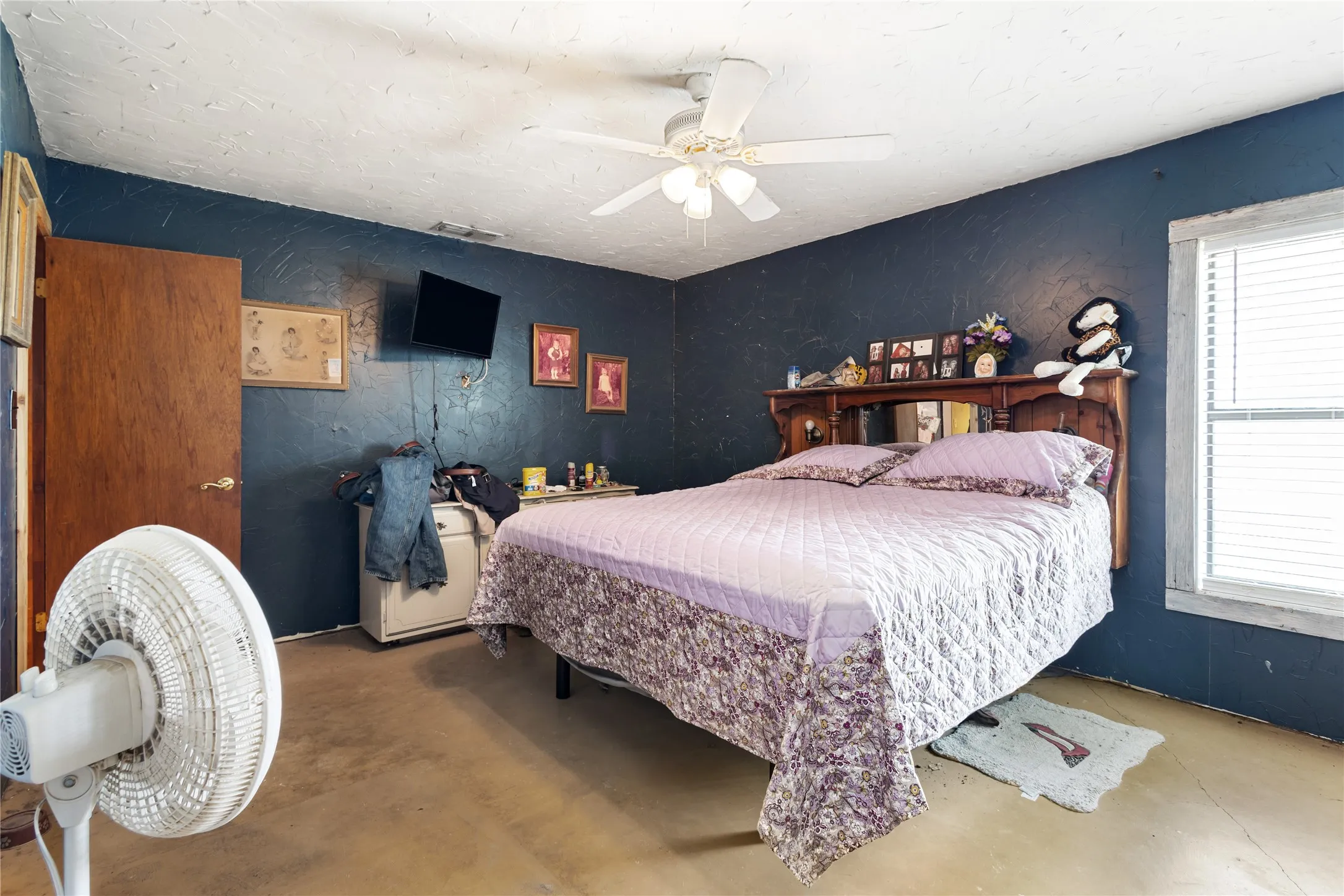Single Family Residence For Sale in Coleman County , 1600 County Road 334, Gouldbusk, Texas 76845, 3 Bedroom, 3 Bathroom, Garage spaces, 1,462 Sqft, built in 1986, mls#21333364, Real Estate Agent in Gouldbusk, Homes For Sale in Coleman county, Homes For Sale in Gouldbusk, Realtor in Gouldbusk Texas, Real Estate Brokerage Independent Realty Texas, Luminita Cordes Realtor