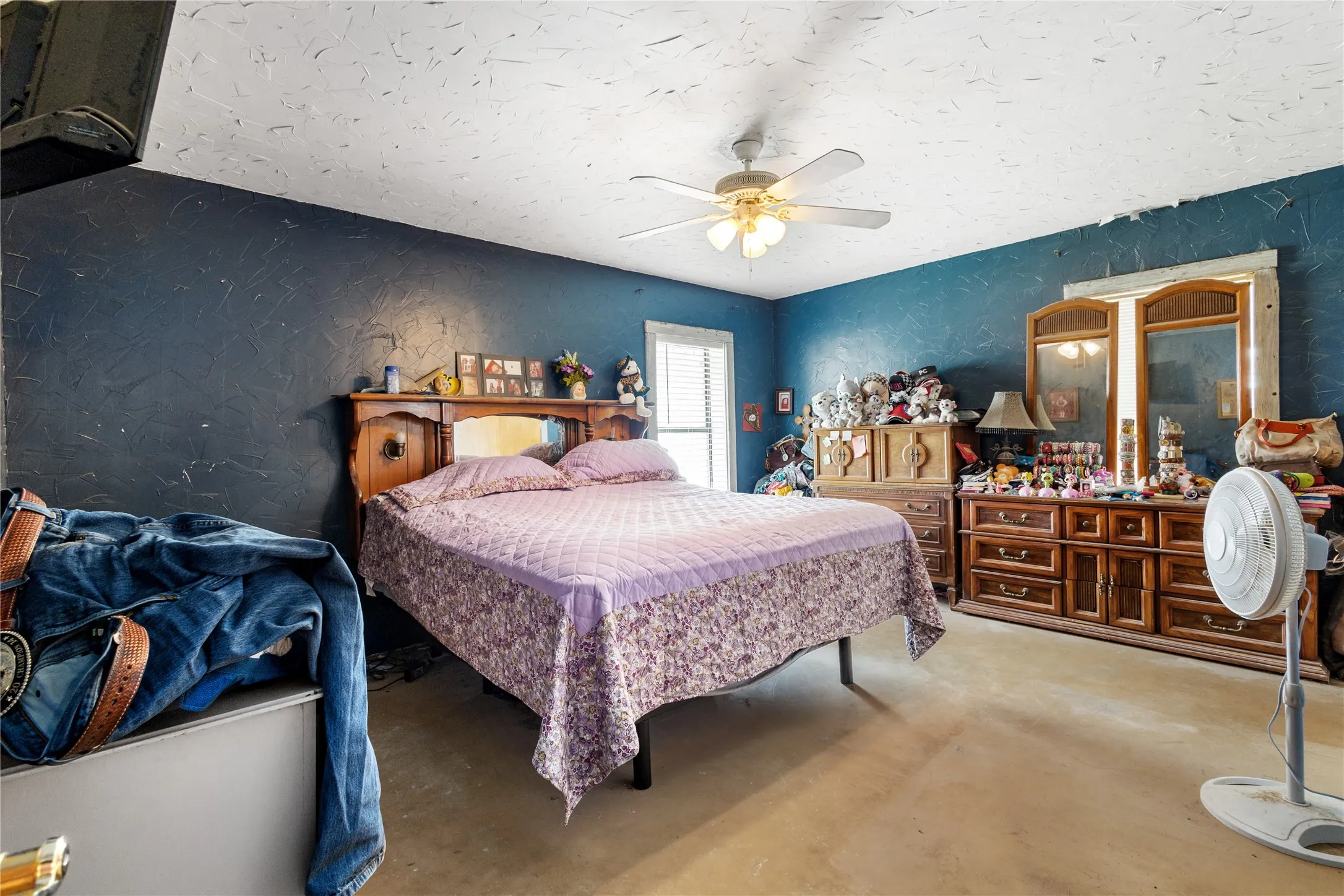 Single Family Residence For Sale in Coleman County , 1600 County Road 334, Gouldbusk, Texas 76845, 3 Bedroom, 3 Bathroom, Garage spaces, 1,462 Sqft, built in 1986, mls#21333364, Real Estate Agent in Gouldbusk, Homes For Sale in Coleman county, Homes For Sale in Gouldbusk, Realtor in Gouldbusk Texas, Real Estate Brokerage Independent Realty Texas, Luminita Cordes Realtor