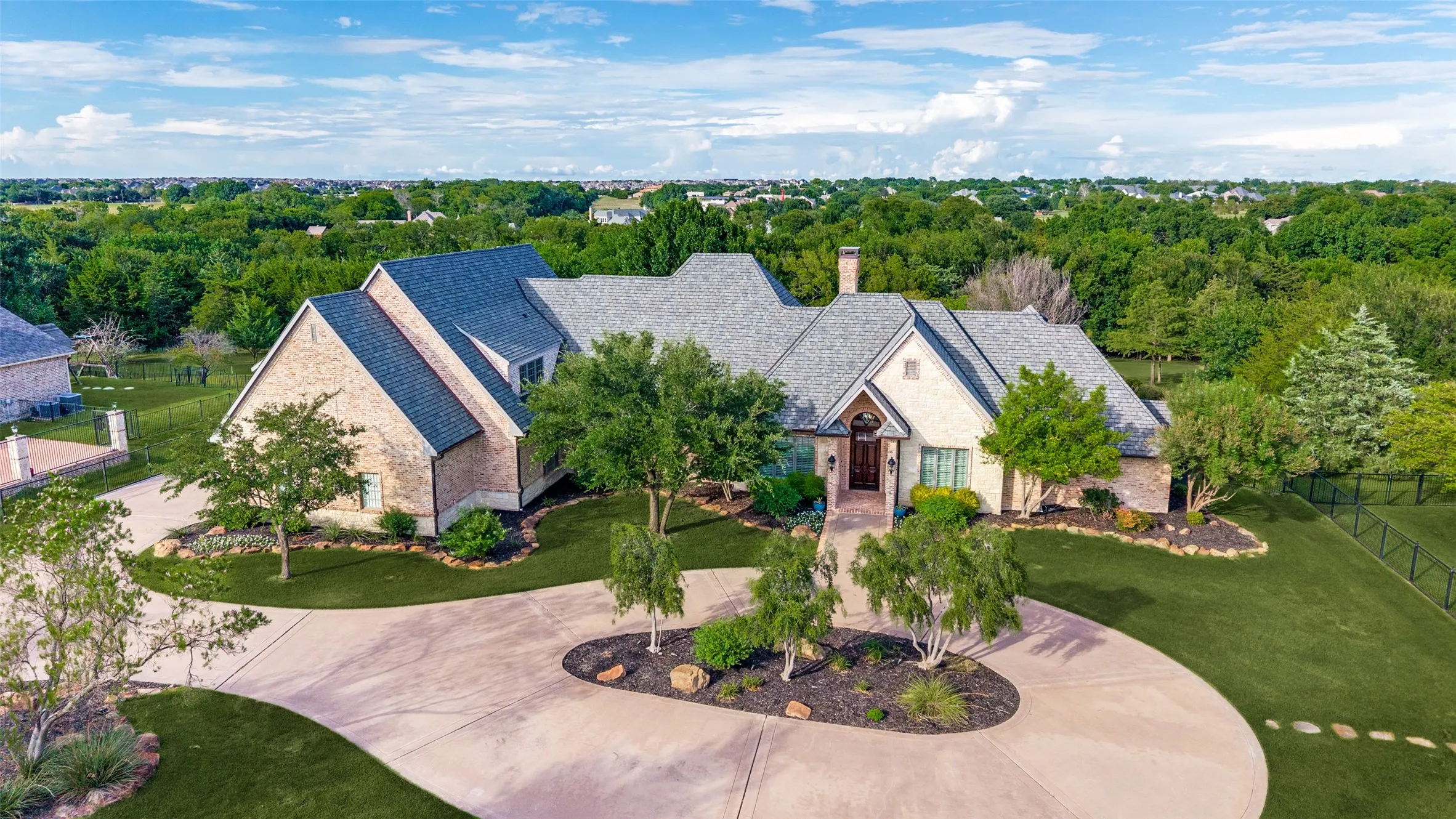 Single Family Residence For Sale in Collin County , 1440 WINDING CREEK Road, Prosper, Texas 75078, 5 Bedroom, 7 Bathroom, 4 Garage spaces, 6,122 Sqft, built in 2001, mls#21322231, Real Estate Agent in Prosper, Homes For Sale in Collin county, Homes For Sale in Prosper, Realtor in Prosper Texas, Real Estate Brokerage Independent Realty Texas, Luminita Cordes Realtor