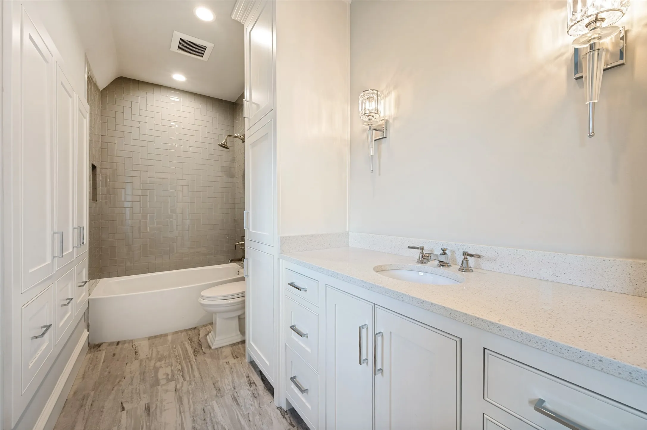 Single Family Residence For Sale in Collin County , 1440 WINDING CREEK Road, Prosper, Texas 75078, 5 Bedroom, 7 Bathroom, 4 Garage spaces, 6,122 Sqft, built in 2001, mls#21322231, Real Estate Agent in Prosper, Homes For Sale in Collin county, Homes For Sale in Prosper, Realtor in Prosper Texas, Real Estate Brokerage Independent Realty Texas, Luminita Cordes Realtor