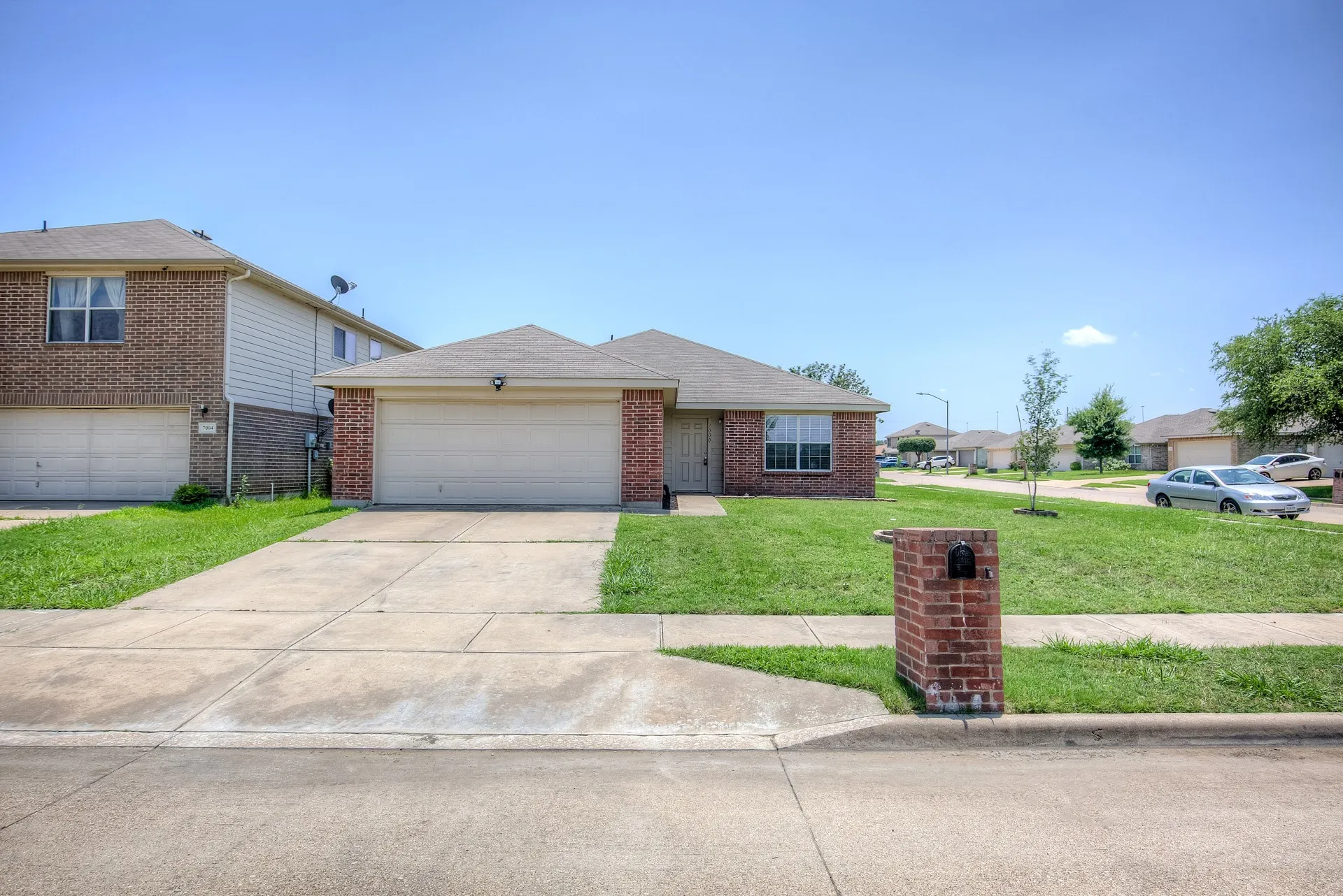 Single Family Residence For Rent in Tarrant County , 7000 Sylvan Meadows Drive, Fort Worth, Texas 76120, 3 Bedroom, 2 Bathroom, 2 Garage spaces, 1,720 Sqft, built in 2008, mls#21306595, Real Estate Agent in Fort Worth, Homes For Rent in Tarrant county, Homes For Rent in Fort Worth, Realtor in Fort Worth Texas, Real Estate Brokerage Independent Realty Texas, Luminita Cordes Realtor