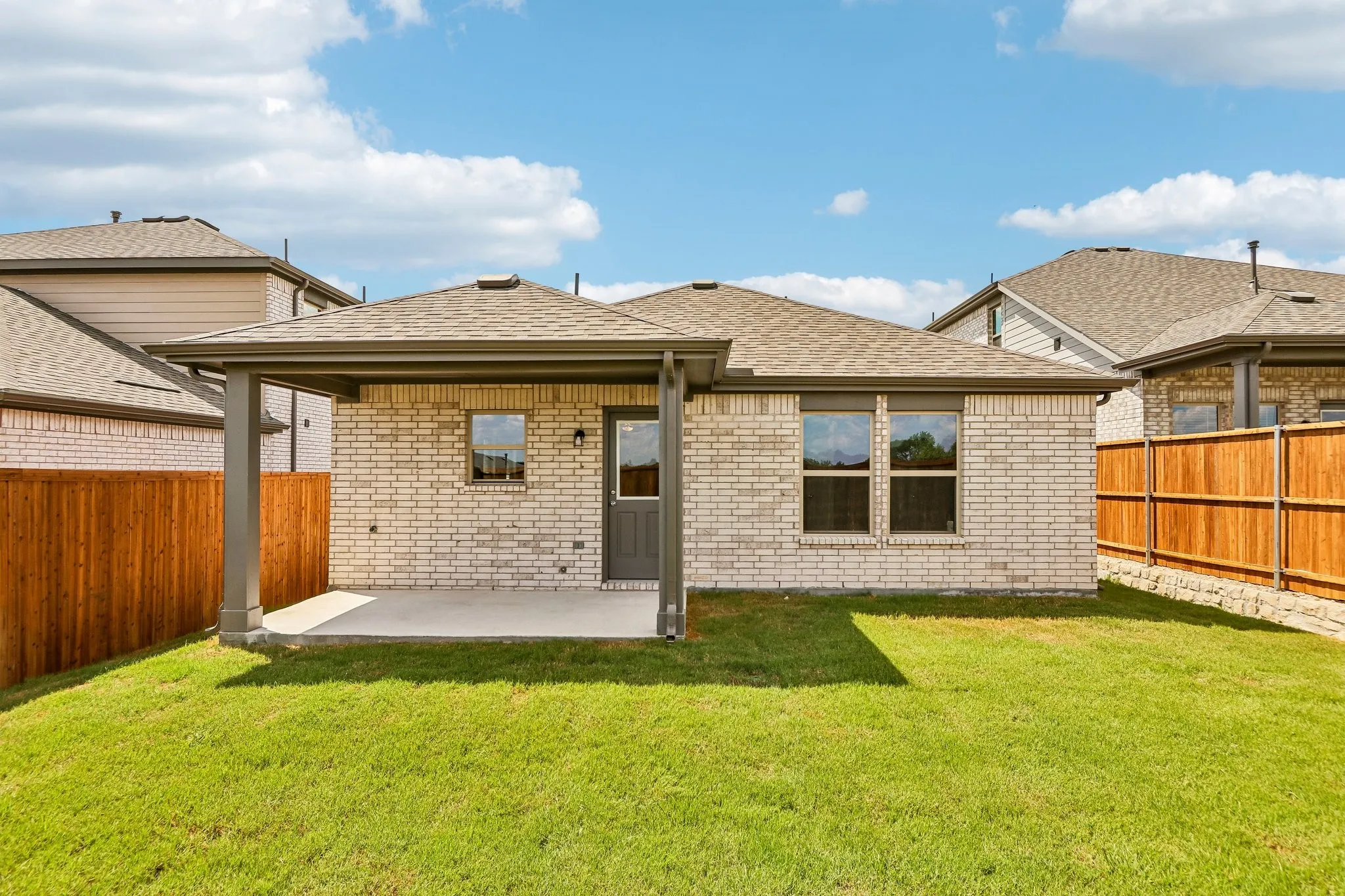 Single Family Residence For Sale in Grayson County , 1269 Wild Cherry Way, Van Alstyne, Texas 75495, 3 Bedroom, 2 Bathroom, 2 Garage spaces, 1,571 Sqft, built in 2026, mls#21313191, Real Estate Agent in Van Alstyne, Homes For Sale in Grayson county, Homes For Sale in Van Alstyne, Realtor in Van Alstyne Texas, Real Estate Brokerage Independent Realty Texas, Luminita Cordes Realtor