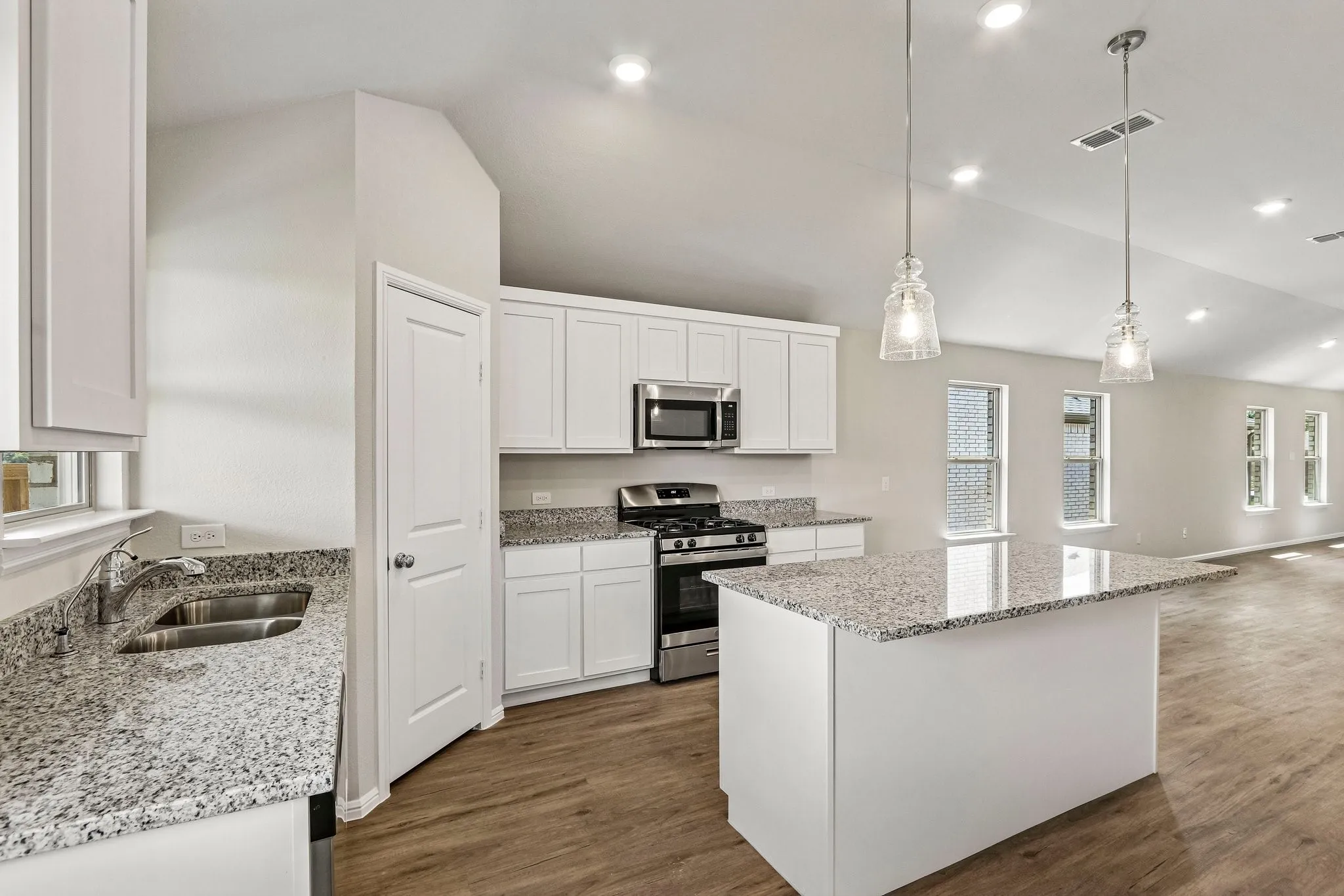 Single Family Residence For Sale in Grayson County , 1269 Wild Cherry Way, Van Alstyne, Texas 75495, 3 Bedroom, 2 Bathroom, 2 Garage spaces, 1,571 Sqft, built in 2026, mls#21313191, Real Estate Agent in Van Alstyne, Homes For Sale in Grayson county, Homes For Sale in Van Alstyne, Realtor in Van Alstyne Texas, Real Estate Brokerage Independent Realty Texas, Luminita Cordes Realtor