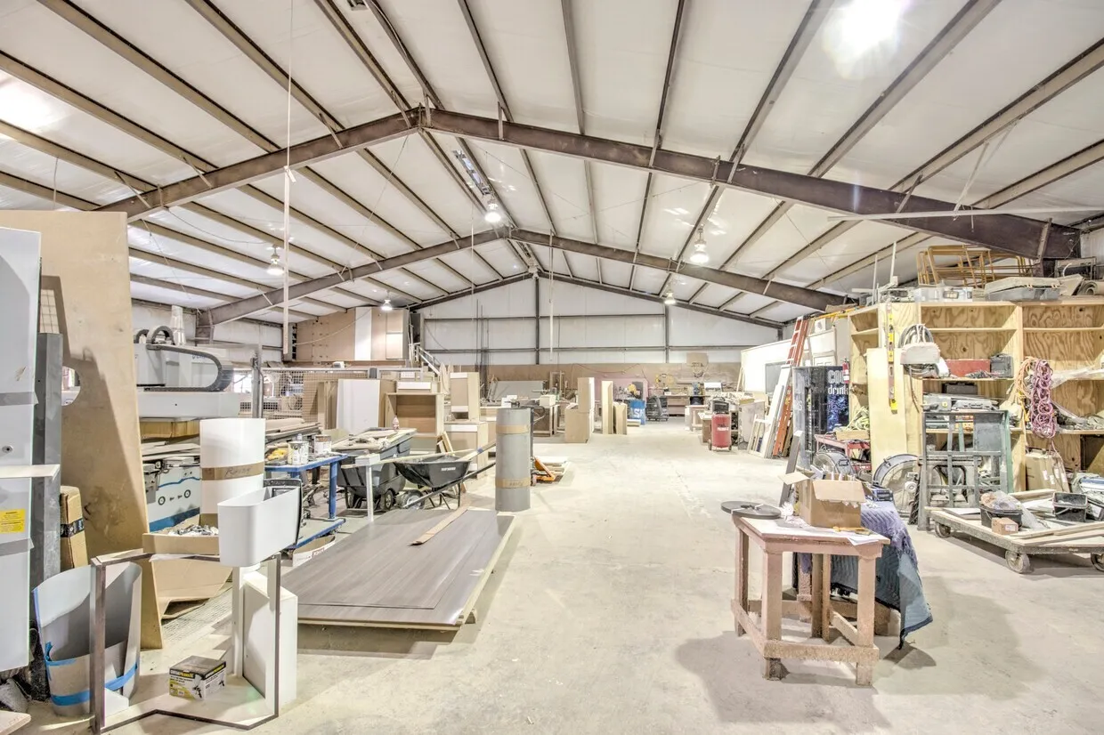 Industrial For Sale in Grayson County , 516 Stark Lane, Sherman, Texas 75090, 0, 0, Garage spaces, 9,500 Sqft, built in 1980, mls#21330644, Real Estate Agent in Sherman, Homes For Sale in Grayson county, Homes For Sale in Sherman, Realtor in Sherman Texas, Real Estate Brokerage Independent Realty Texas, Luminita Cordes Realtor