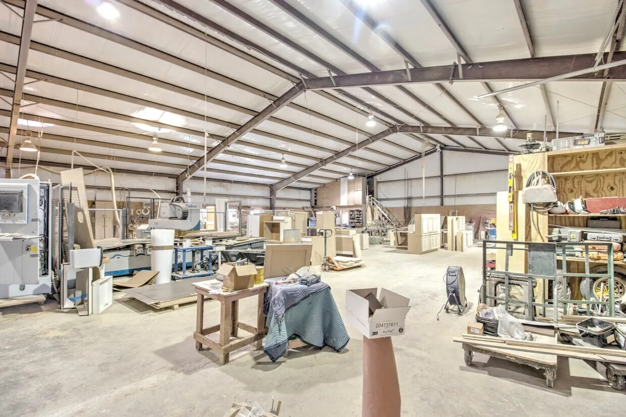 Industrial For Sale in Grayson County , 516 Stark Lane, Sherman, Texas 75090, 0, 0, Garage spaces, 9,500 Sqft, built in 1980, mls#21330644, Real Estate Agent in Sherman, Homes For Sale in Grayson county, Homes For Sale in Sherman, Realtor in Sherman Texas, Real Estate Brokerage Independent Realty Texas, Luminita Cordes Realtor