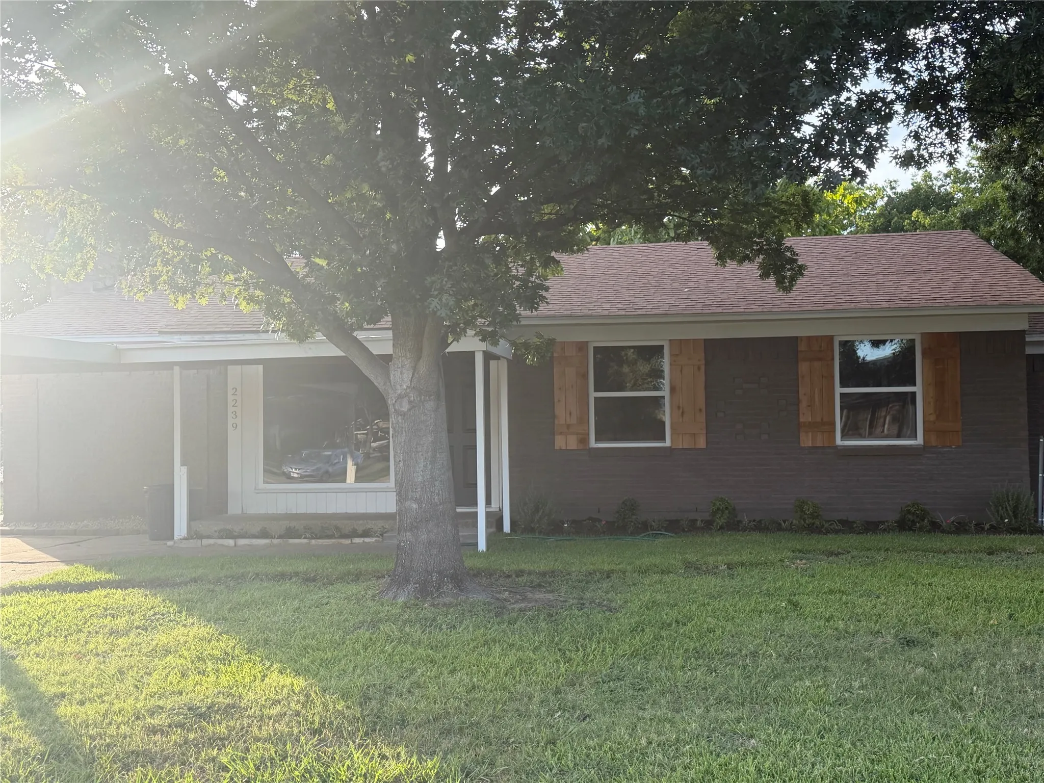 Single Family Residence For Sale in Dallas County , 2239 Norma Drive, Mesquite, Texas 75149, 3 Bedrooms, 2 Bathrooms, 2 Garage spaces, 1,200 Sqft, built in 1959, Price $299,500, mls#21333404, Real Estate Agent in Mesquite, Homes For Sale in Dallas county, Homes For Sale in Mesquite, Realtor in Mesquite Texas, Real Estate Brokerage Independent Realty Texas, Luminita Cordes Realtor