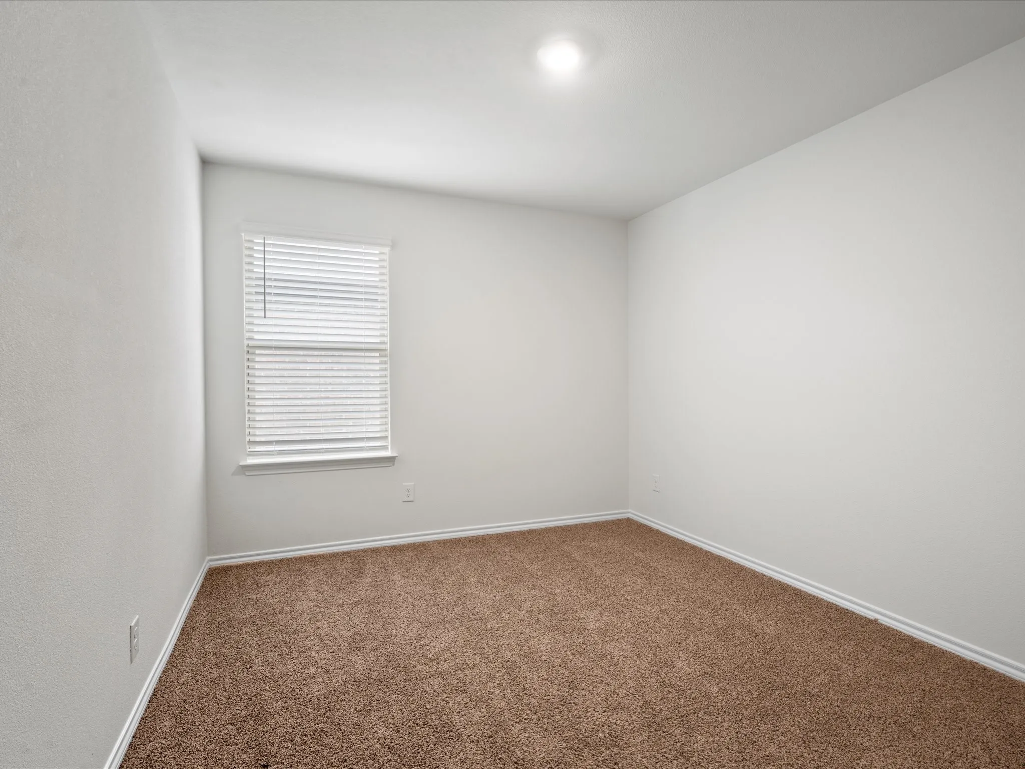Single Family Residence For Sale in Kaufman County , 1041 Old Oaks Drive, Forney, Texas 75126, 4 Bedrooms, 3 Bathrooms, 2 Garage spaces, 2,215 Sqft, built in 2022, Price $299,999, mls#21332283, Real Estate Agent in Forney, Homes For Sale in Kaufman county, Homes For Sale in Forney, Realtor in Forney Texas, Real Estate Brokerage Independent Realty Texas, Luminita Cordes Realtor