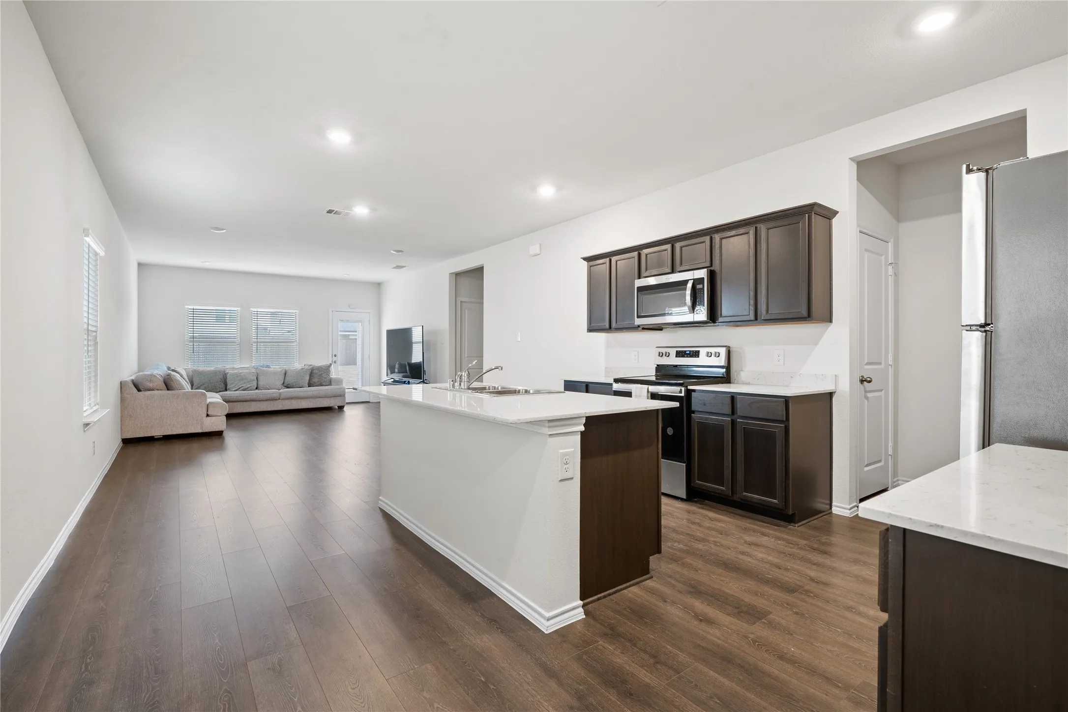 Single Family Residence For Sale in Kaufman County , 1041 Old Oaks Drive, Forney, Texas 75126, 4 Bedrooms, 3 Bathrooms, 2 Garage spaces, 2,215 Sqft, built in 2022, Price $299,999, mls#21332283, Real Estate Agent in Forney, Homes For Sale in Kaufman county, Homes For Sale in Forney, Realtor in Forney Texas, Real Estate Brokerage Independent Realty Texas, Luminita Cordes Realtor