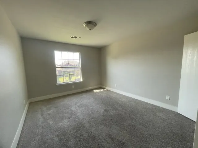 Single Family Residence For Sale in Tarrant County , 2836 Grandview Drive, Grand Prairie, Texas 75052, 4 Bedroom, 3 Bathroom, 2 Garage spaces, 2,517 Sqft, built in 2003, mls#21333361, Real Estate Agent in Grand Prairie, Homes For Sale in Tarrant county, Homes For Sale in Grand Prairie, Realtor in Grand Prairie Texas, Real Estate Brokerage Independent Realty Texas, Luminita Cordes Realtor