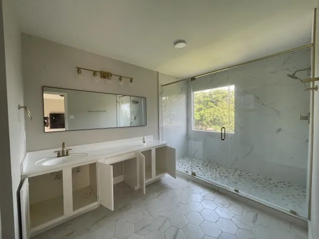 Single Family Residence For Sale in Tarrant County , 2836 Grandview Drive, Grand Prairie, Texas 75052, 4 Bedroom, 3 Bathroom, 2 Garage spaces, 2,517 Sqft, built in 2003, mls#21333361, Real Estate Agent in Grand Prairie, Homes For Sale in Tarrant county, Homes For Sale in Grand Prairie, Realtor in Grand Prairie Texas, Real Estate Brokerage Independent Realty Texas, Luminita Cordes Realtor