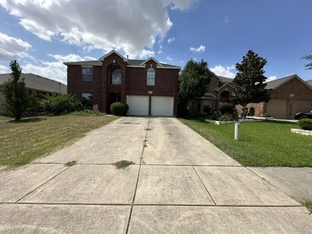 Single Family Residence For Sale in Tarrant County , 2836 Grandview Drive, Grand Prairie, Texas 75052, 4 Bedroom, 3 Bathroom, 2 Garage spaces, 2,517 Sqft, built in 2003, mls#21333361, Real Estate Agent in Grand Prairie, Homes For Sale in Tarrant county, Homes For Sale in Grand Prairie, Realtor in Grand Prairie Texas, Real Estate Brokerage Independent Realty Texas, Luminita Cordes Realtor