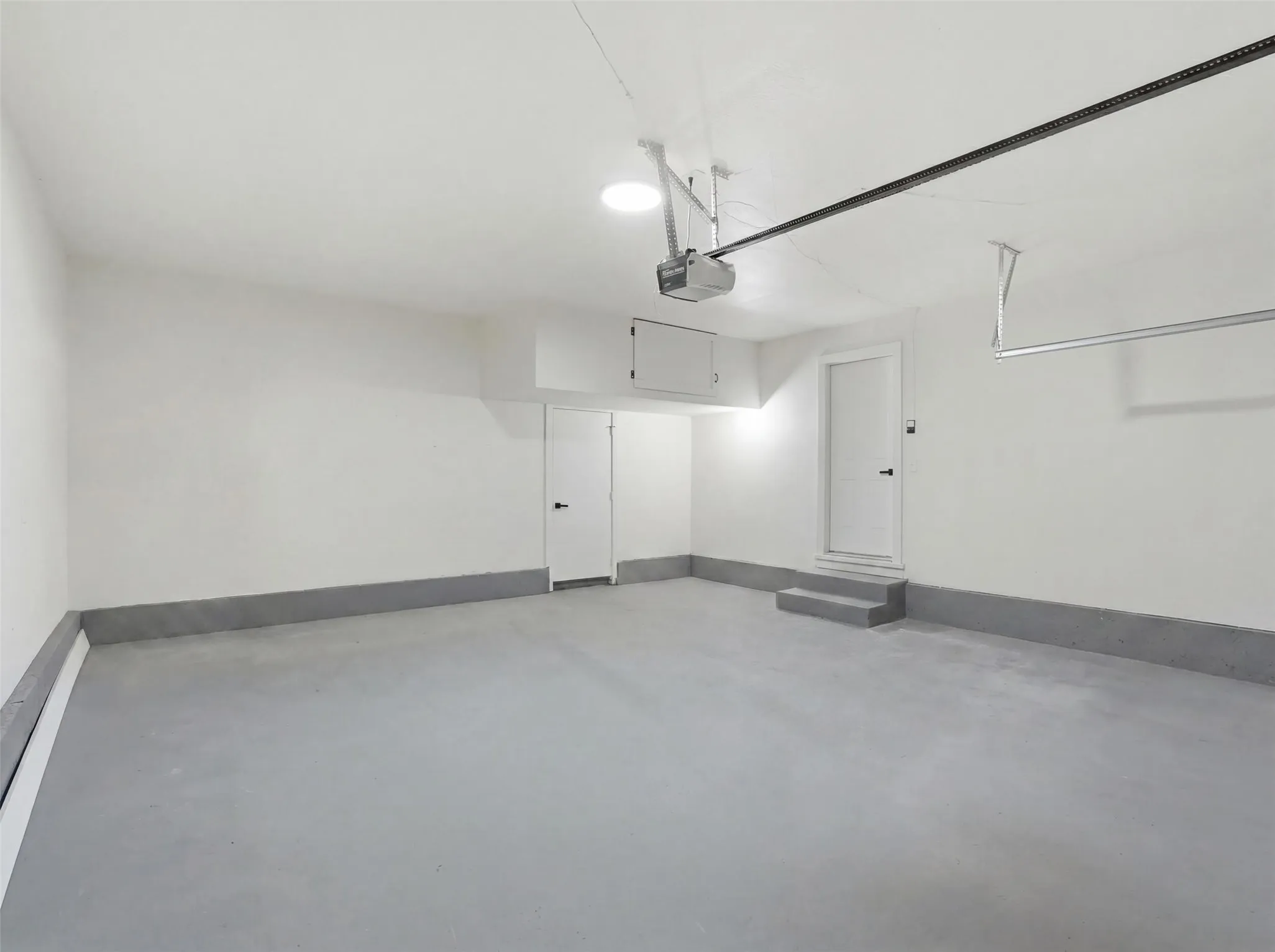 Single Family Residence For Sale in Dallas County , 11207 Flamingo Lane, Dallas, Texas 75218, 3 Bedroom, 2 Bathroom, 2 Garage spaces, 1,672 Sqft, built in 1955, mls#21333405, Real Estate Agent in Dallas, Homes For Sale in Dallas county, Homes For Sale in Dallas, Realtor in Dallas Texas, Real Estate Brokerage Independent Realty Texas, Luminita Cordes Realtor