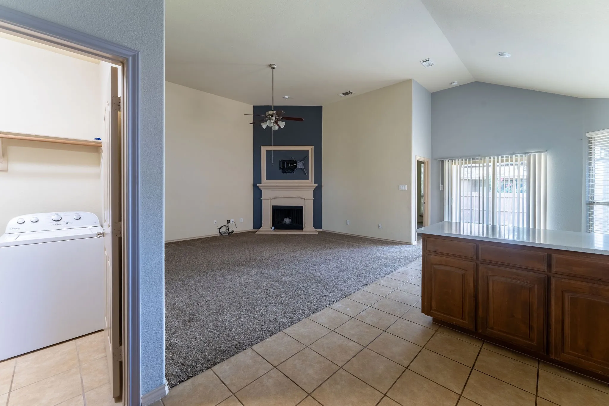 Single Family Residence For Sale in Tarrant County , 11156 Hawks Landing Road, Fort Worth, Texas 76052, 3 Bedroom, 2 Bathroom, 2 Garage spaces, 1,617 Sqft, built in 2010, mls#21308126, Real Estate Agent in Fort Worth, Homes For Sale in Tarrant county, Homes For Sale in Fort Worth, Realtor in Fort Worth Texas, Real Estate Brokerage Independent Realty Texas, Luminita Cordes Realtor