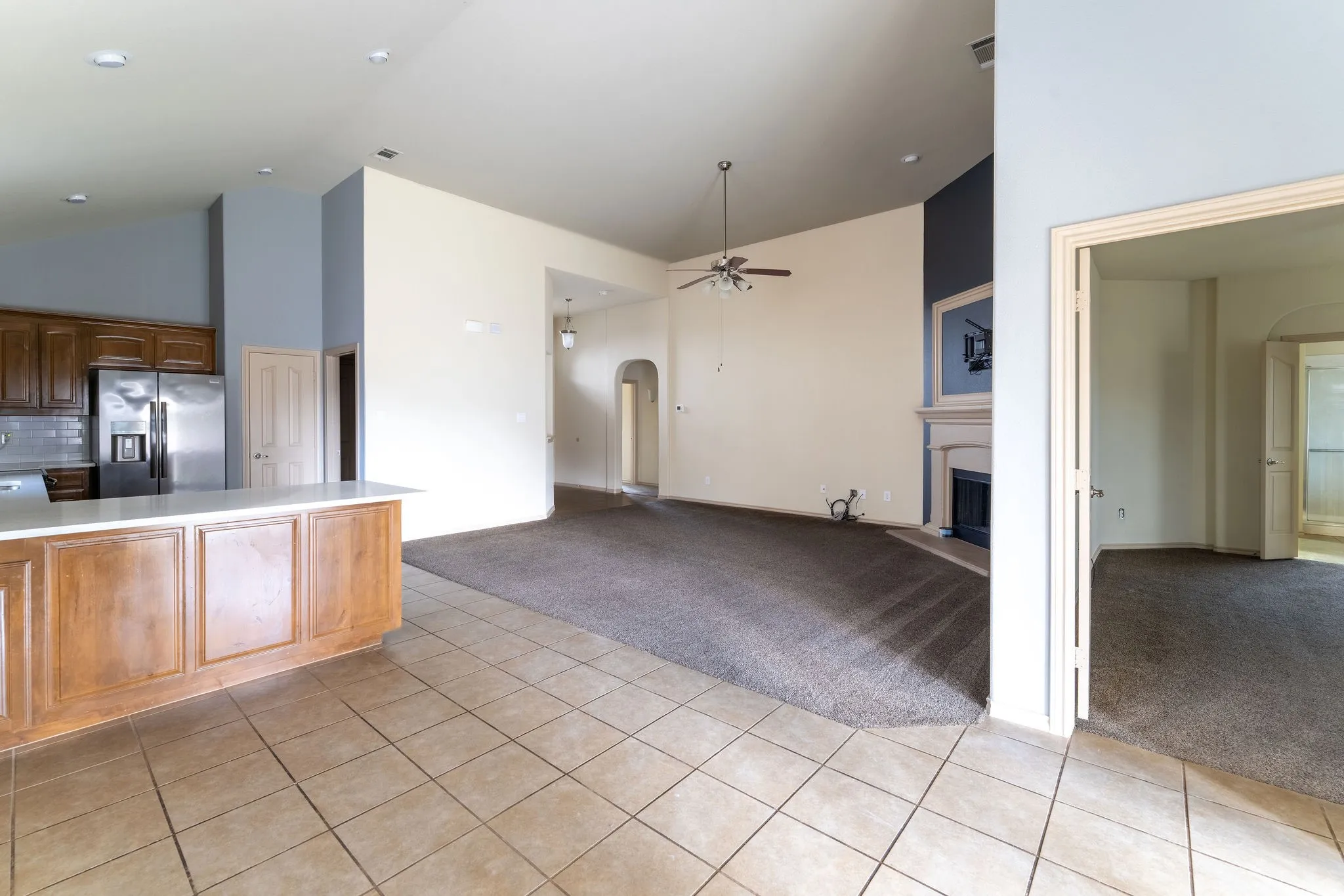 Single Family Residence For Sale in Tarrant County , 11156 Hawks Landing Road, Fort Worth, Texas 76052, 3 Bedroom, 2 Bathroom, 2 Garage spaces, 1,617 Sqft, built in 2010, mls#21308126, Real Estate Agent in Fort Worth, Homes For Sale in Tarrant county, Homes For Sale in Fort Worth, Realtor in Fort Worth Texas, Real Estate Brokerage Independent Realty Texas, Luminita Cordes Realtor