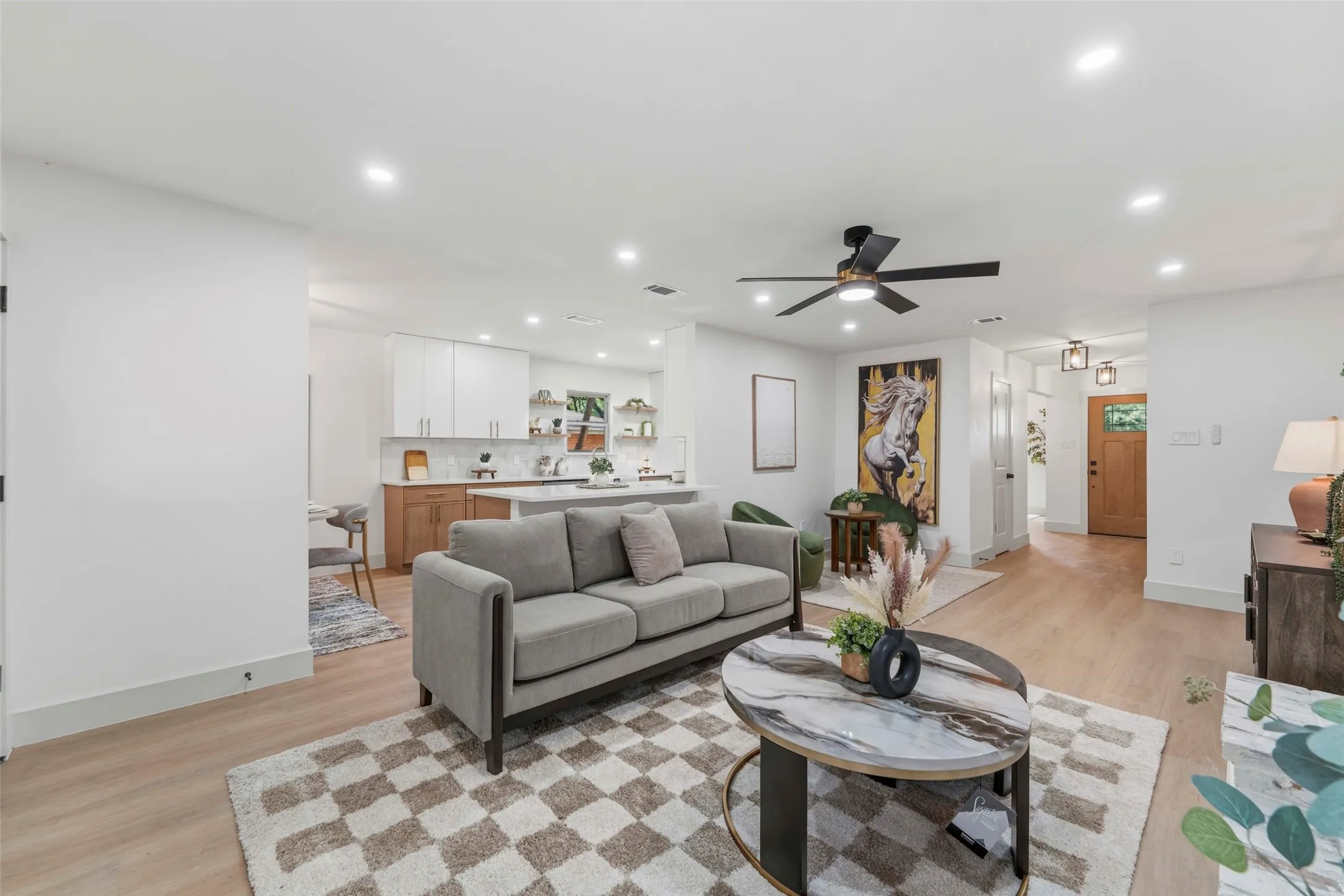 Single Family Residence For Sale in Dallas County , 925 Fernwood Drive, Richardson, Texas 75080, 3 Bedroom, 3 Bathroom, 2 Garage spaces, 1,730 Sqft, built in 1960, mls#21333300, Real Estate Agent in Richardson, Homes For Sale in Dallas county, Homes For Sale in Richardson, Realtor in Richardson Texas, Real Estate Brokerage Independent Realty Texas, Luminita Cordes Realtor