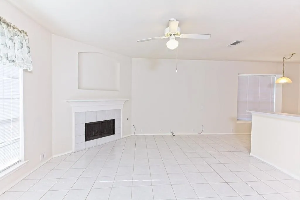 Single Family Residence For Rent in Collin County , 8713 Somerville Way, Plano, Texas 75025, 4 Bedroom, 3 Bathroom, 2 Garage spaces, 2,796 Sqft, built in 1999, mls#21333422, Real Estate Agent in Plano, Homes For Rent in Collin county, Homes For Rent in Plano, Realtor in Plano Texas, Real Estate Brokerage Independent Realty Texas, Luminita Cordes Realtor