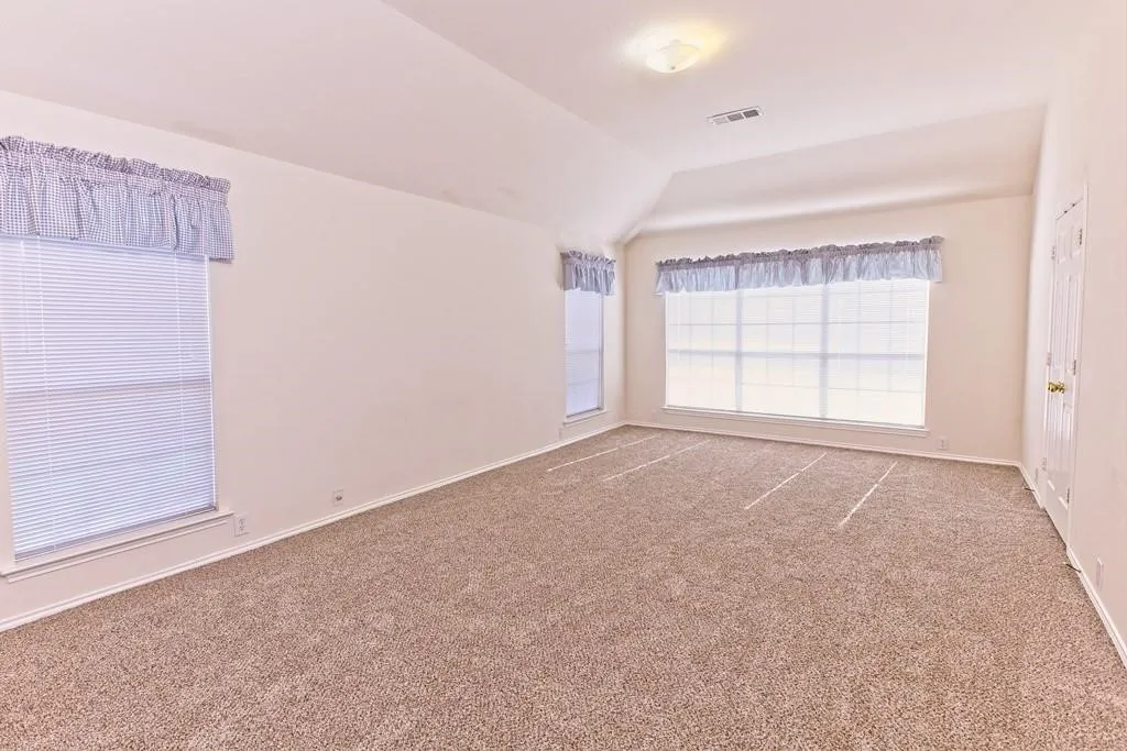 Single Family Residence For Rent in Collin County , 8713 Somerville Way, Plano, Texas 75025, 4 Bedroom, 3 Bathroom, 2 Garage spaces, 2,796 Sqft, built in 1999, mls#21333422, Real Estate Agent in Plano, Homes For Rent in Collin county, Homes For Rent in Plano, Realtor in Plano Texas, Real Estate Brokerage Independent Realty Texas, Luminita Cordes Realtor