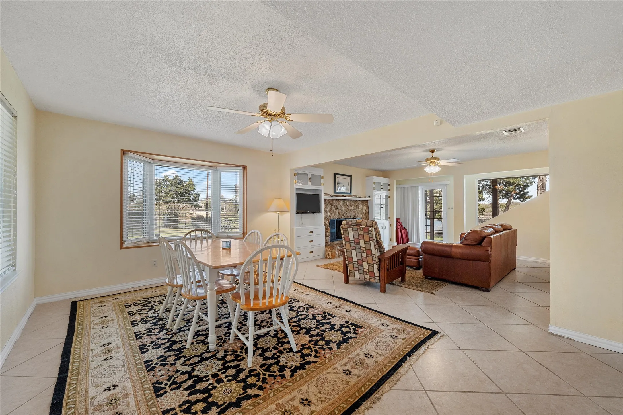 Single Family Residence For Sale in Bosque County , 187 County Road 1766, Clifton, Texas 76634, 3 Bedroom, 2 Bathroom, Garage spaces, 1,782 Sqft, built in 1970, mls#21329245, Real Estate Agent in Clifton, Homes For Sale in Bosque county, Homes For Sale in Clifton, Realtor in Clifton Texas, Real Estate Brokerage Independent Realty Texas, Luminita Cordes Realtor