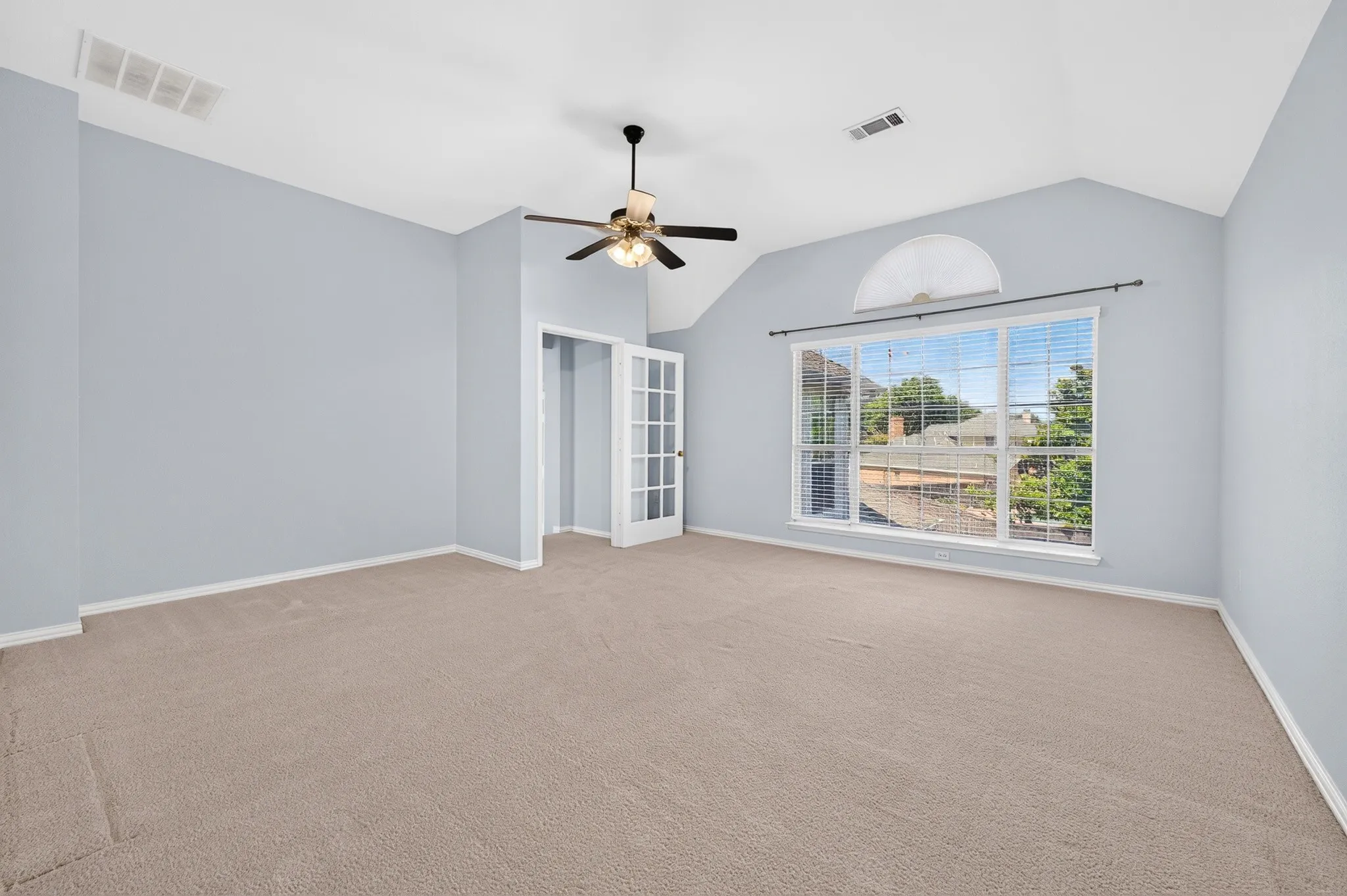 Single Family Residence For Sale in Collin County , 7325 Avalon Drive, Plano, Texas 75025, 5 Bedroom, 3 Bathroom, 2 Garage spaces, 3,149 Sqft, built in 1996, mls#21322234, Real Estate Agent in Plano, Homes For Sale in Collin county, Homes For Sale in Plano, Realtor in Plano Texas, Real Estate Brokerage Independent Realty Texas, Luminita Cordes Realtor