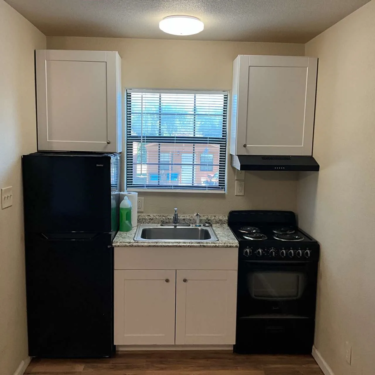 Single Family Residence For Rent in Van Zandt County , 24829 State Highway 64 Highway 12, Canton, Texas 75103, 1 Bedroom, 1 Bathroom, Garage spaces, 384 Sqft, built in 2004, mls#21332288, Real Estate Agent in Canton, Homes For Rent in Van Zandt county, Homes For Rent in Canton, Realtor in Canton Texas, Real Estate Brokerage Independent Realty Texas, Luminita Cordes Realtor