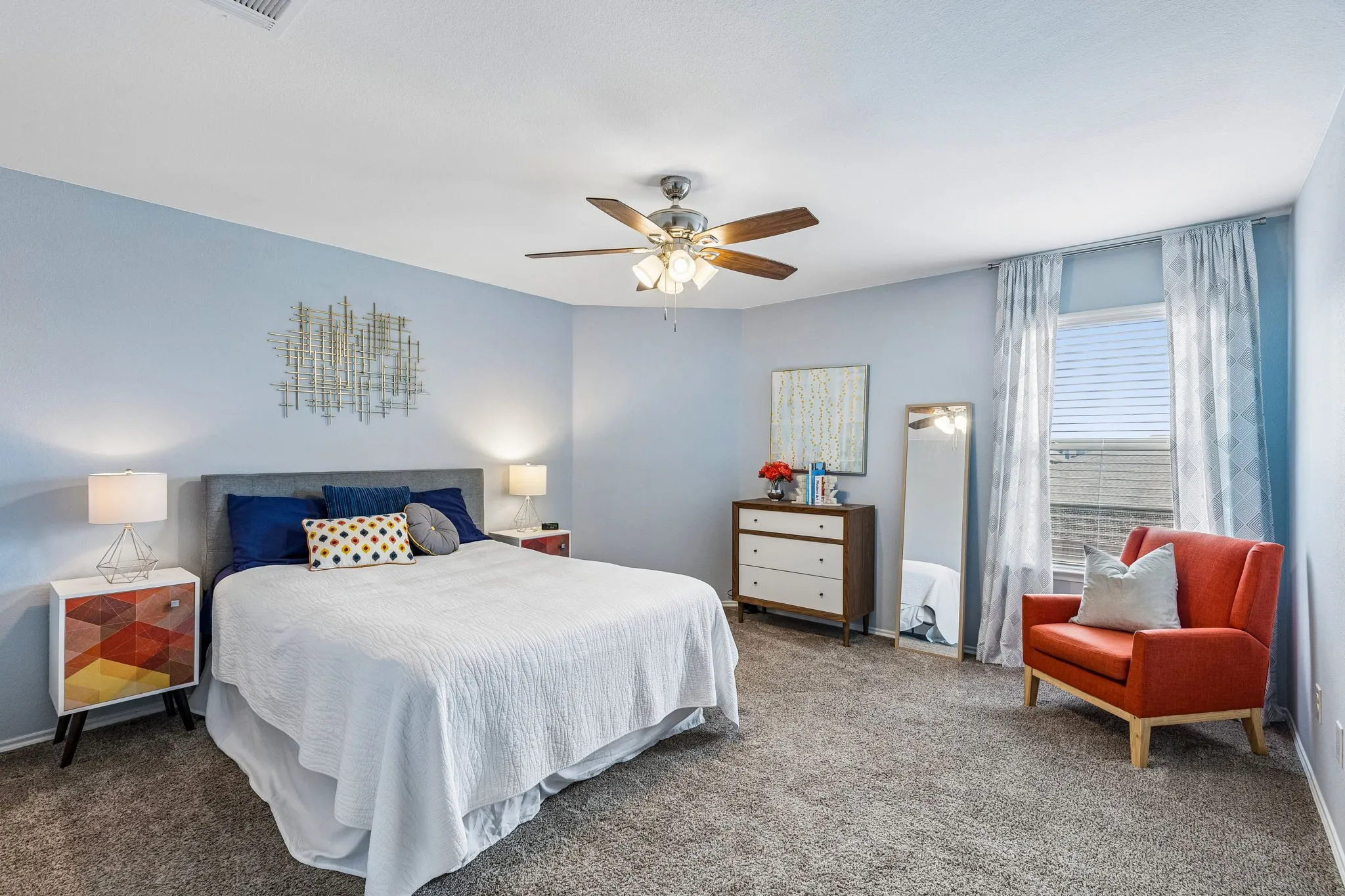upstairs bedroom 4