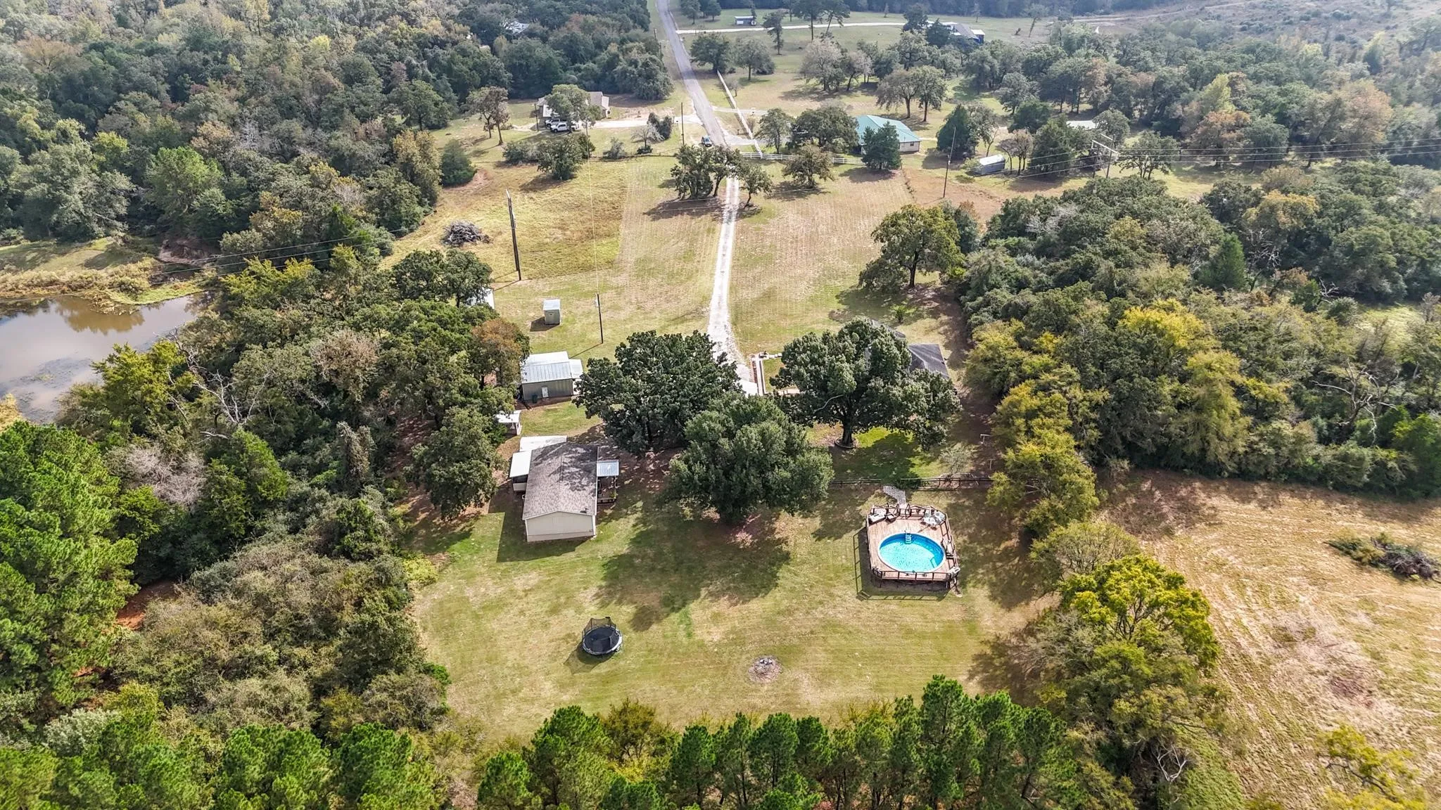 Mobile Home For Sale in Leon County , 9759 CR 316, Buffalo, Texas 75831, 4 Bedroom, 3 Bathroom, Garage spaces, 2,457 Sqft, built in 2000, mls#21333435, Real Estate Agent in Buffalo, Homes For Sale in Leon county, Homes For Sale in Buffalo, Realtor in Buffalo Texas, Real Estate Brokerage Independent Realty Texas, Luminita Cordes Realtor