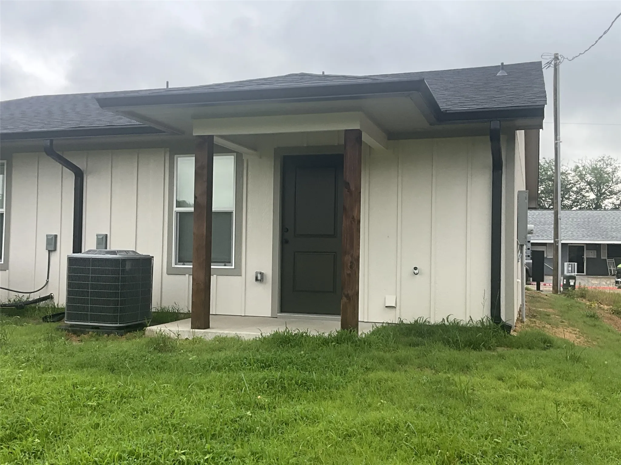 Single Family Residence For Rent in Van Zandt County , 533 Bradburn Road 100, Grand Saline, Texas 75140, 1 Bedroom, 1 Bathroom, Garage spaces, 795 Sqft, built in 2026, mls#21331920, Real Estate Agent in Grand Saline, Homes For Rent in Van Zandt county, Homes For Rent in Grand Saline, Realtor in Grand Saline Texas, Real Estate Brokerage Independent Realty Texas, Luminita Cordes Realtor