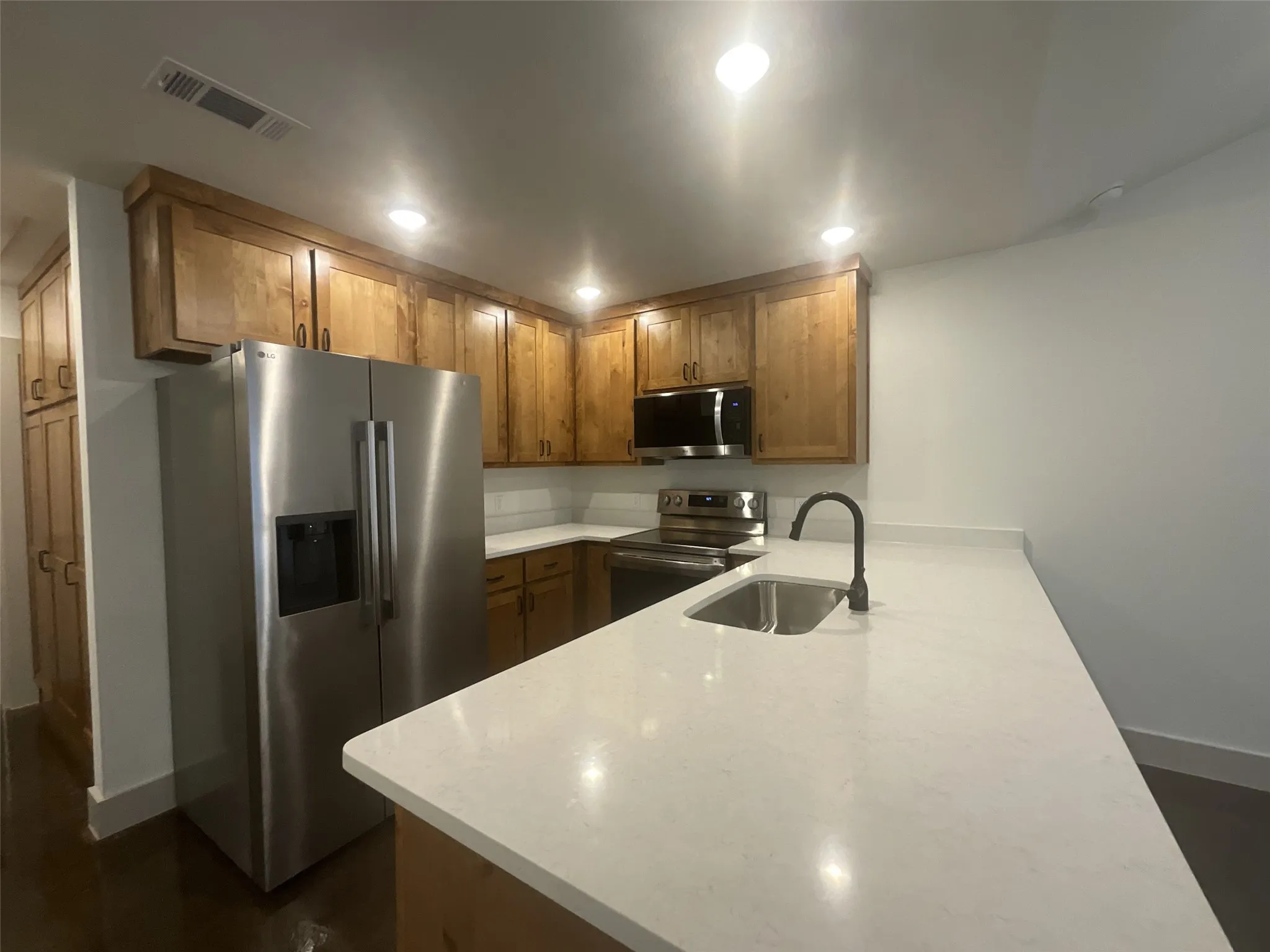 Single Family Residence For Rent in Van Zandt County , 533 Bradburn Road 100, Grand Saline, Texas 75140, 1 Bedroom, 1 Bathroom, Garage spaces, 795 Sqft, built in 2026, mls#21331920, Real Estate Agent in Grand Saline, Homes For Rent in Van Zandt county, Homes For Rent in Grand Saline, Realtor in Grand Saline Texas, Real Estate Brokerage Independent Realty Texas, Luminita Cordes Realtor