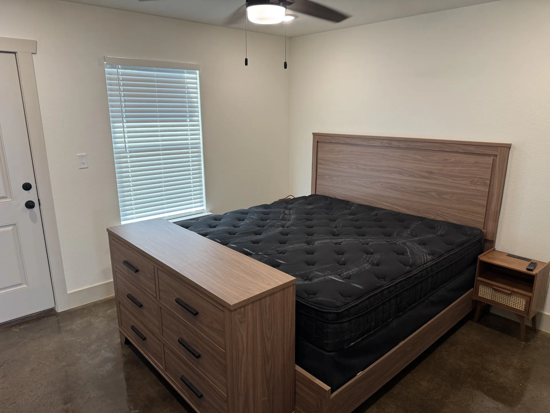 Single Family Residence For Rent in Van Zandt County , 533 Bradburn Road 101, Grand Saline, Texas 75140, 1 Bedroom, 1 Bathroom, Garage spaces, 795 Sqft, built in 2026, mls#21331871, Real Estate Agent in Grand Saline, Homes For Rent in Van Zandt county, Homes For Rent in Grand Saline, Realtor in Grand Saline Texas, Real Estate Brokerage Independent Realty Texas, Luminita Cordes Realtor