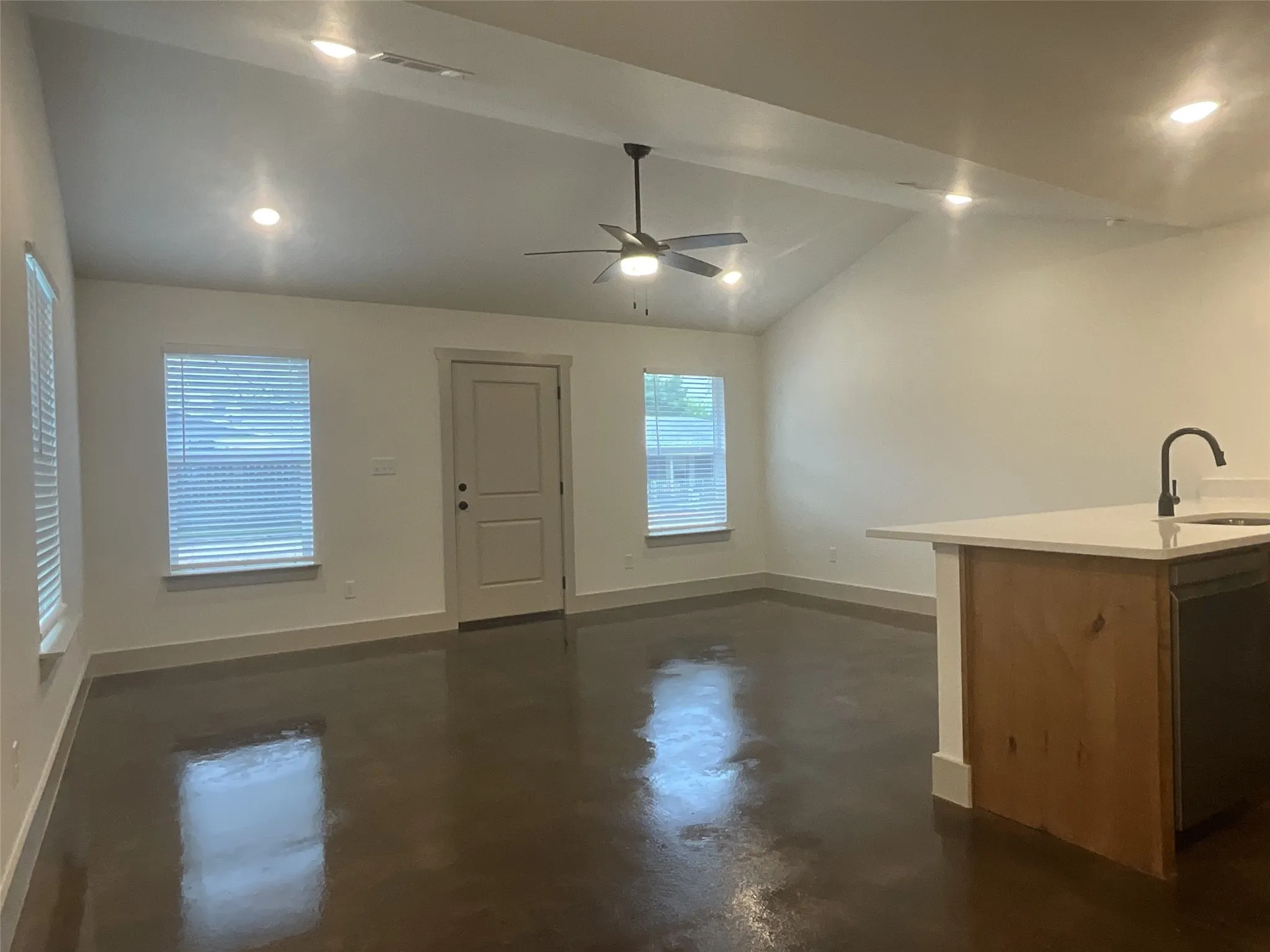 Single Family Residence For Rent in Van Zandt County , 533 Bradburn Road 101, Grand Saline, Texas 75140, 1 Bedroom, 1 Bathroom, Garage spaces, 795 Sqft, built in 2026, mls#21331871, Real Estate Agent in Grand Saline, Homes For Rent in Van Zandt county, Homes For Rent in Grand Saline, Realtor in Grand Saline Texas, Real Estate Brokerage Independent Realty Texas, Luminita Cordes Realtor