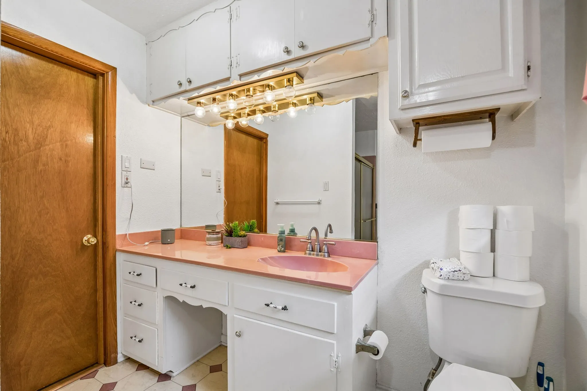 Primary Ensuite Bath