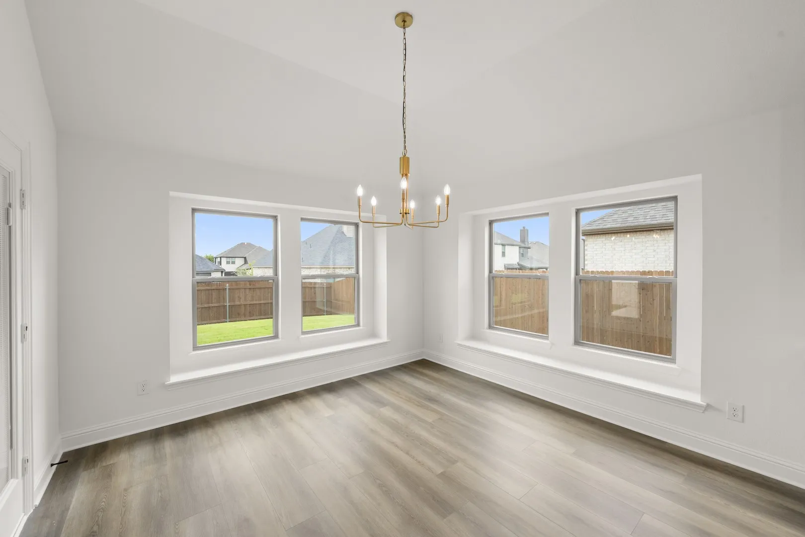 4806 Bel Air- Dining-1